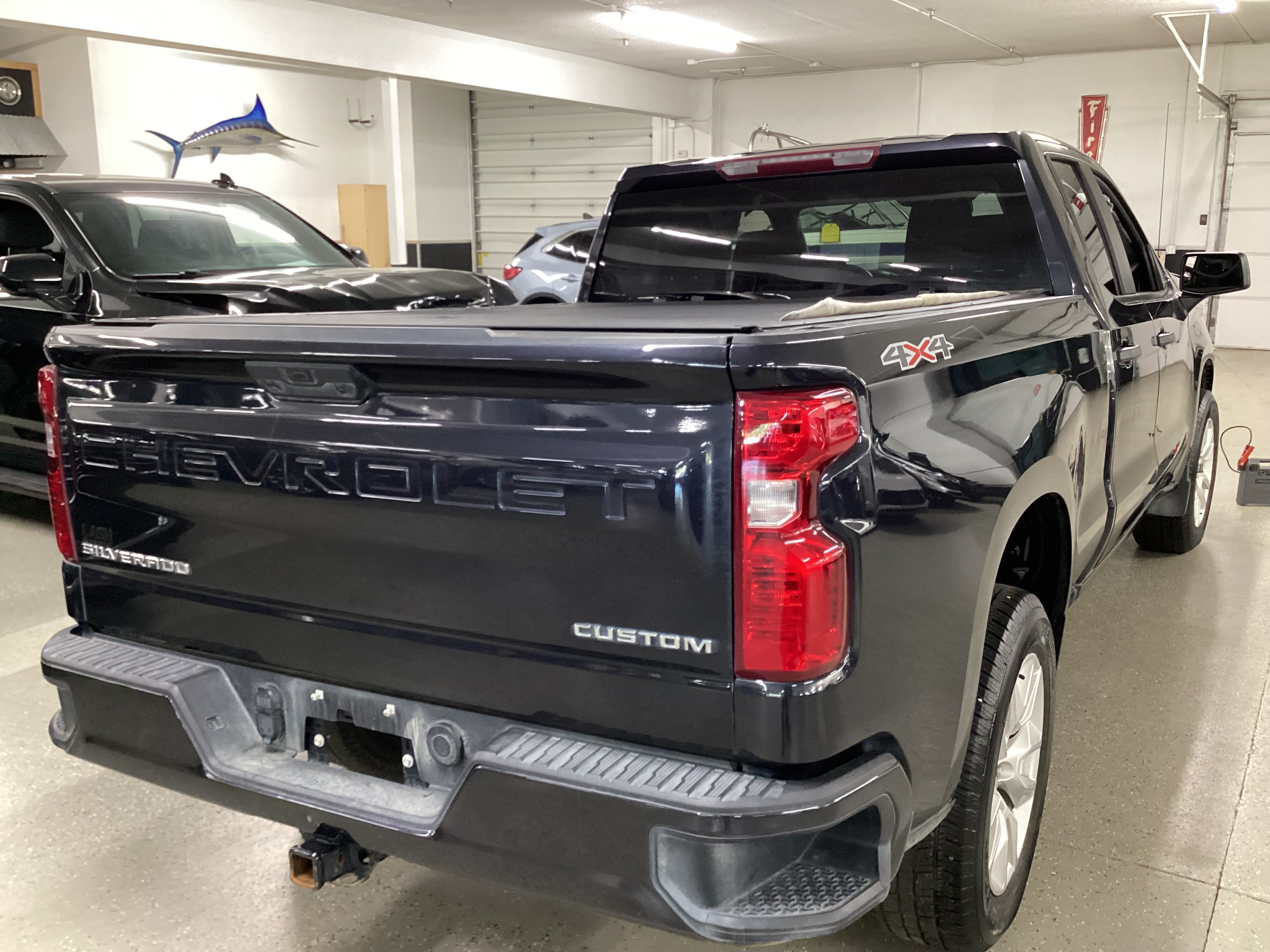 2023 CHEVROLET Silverado Custom 4WD Double Cab - Image 3