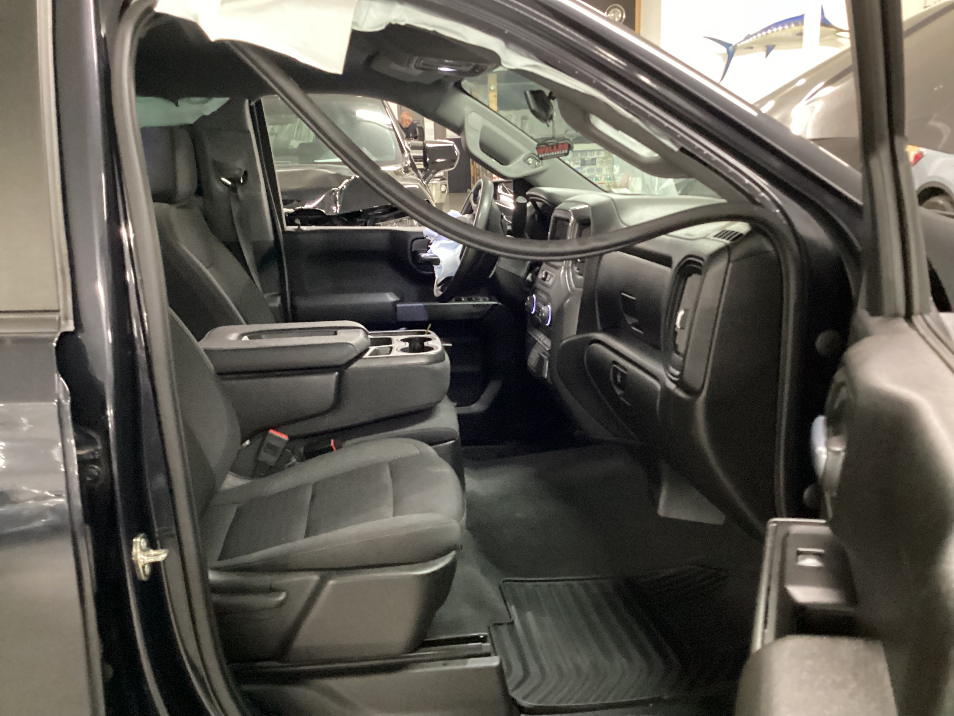 2023 CHEVROLET Silverado Custom 4WD Double Cab - Image 14