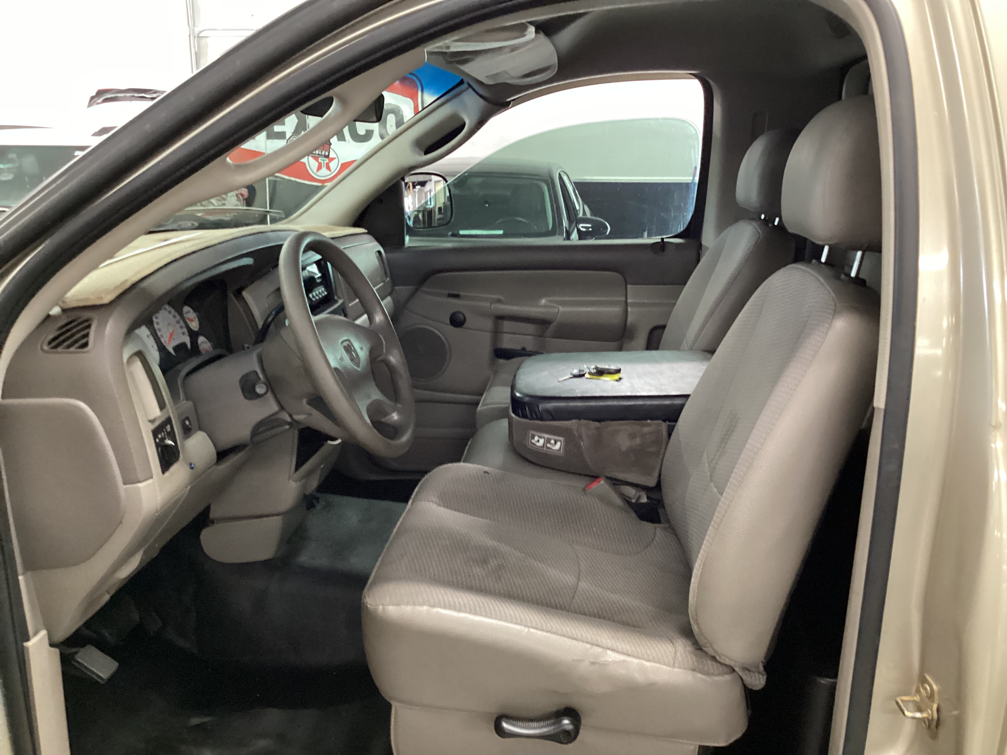 2003 DODGE Ram 1500 Regular Cab - Image 6
