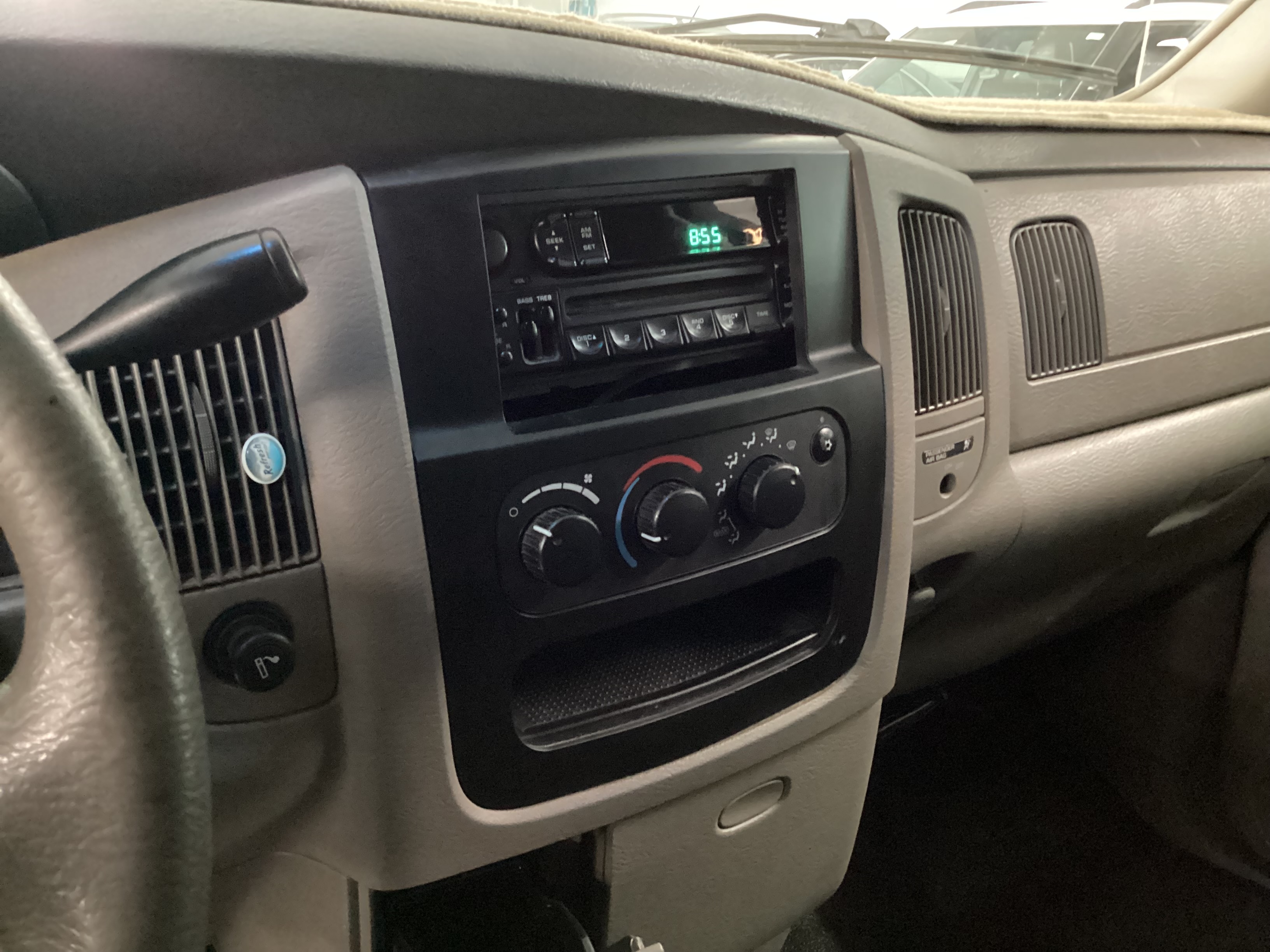 2003 DODGE Ram 1500 Regular Cab - Image 11