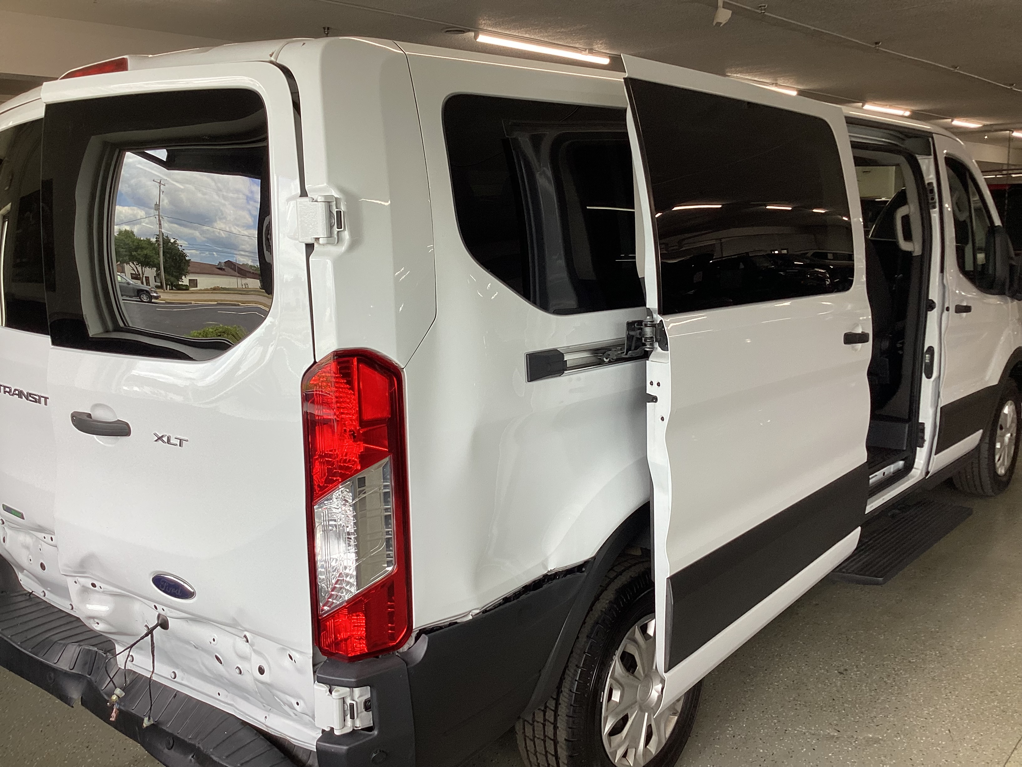 2023 FORD Transit 350 LR Passenger Van XLT - Image 3