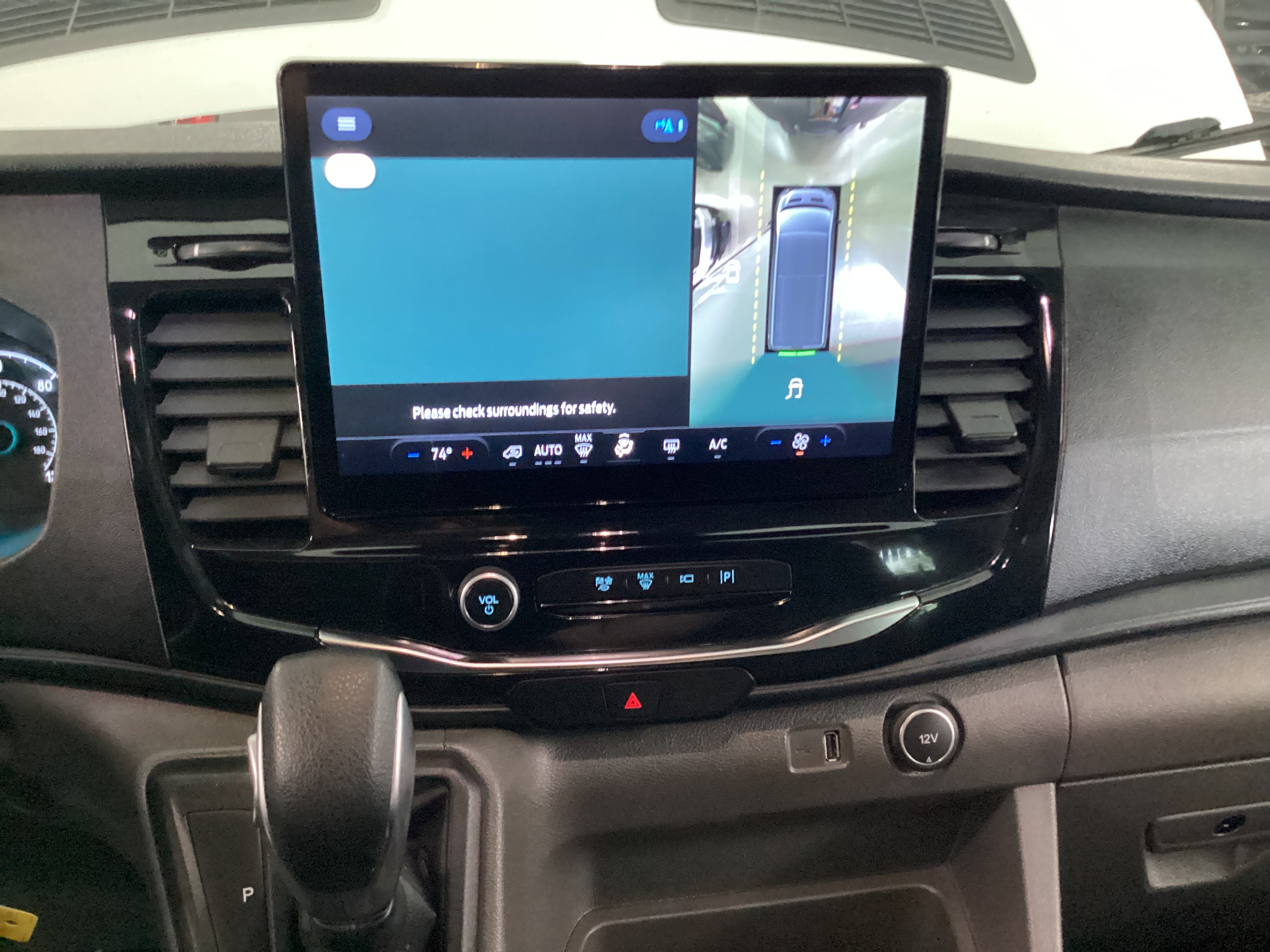 2023 FORD Transit 350 LR Passenger Van XLT - Image 13