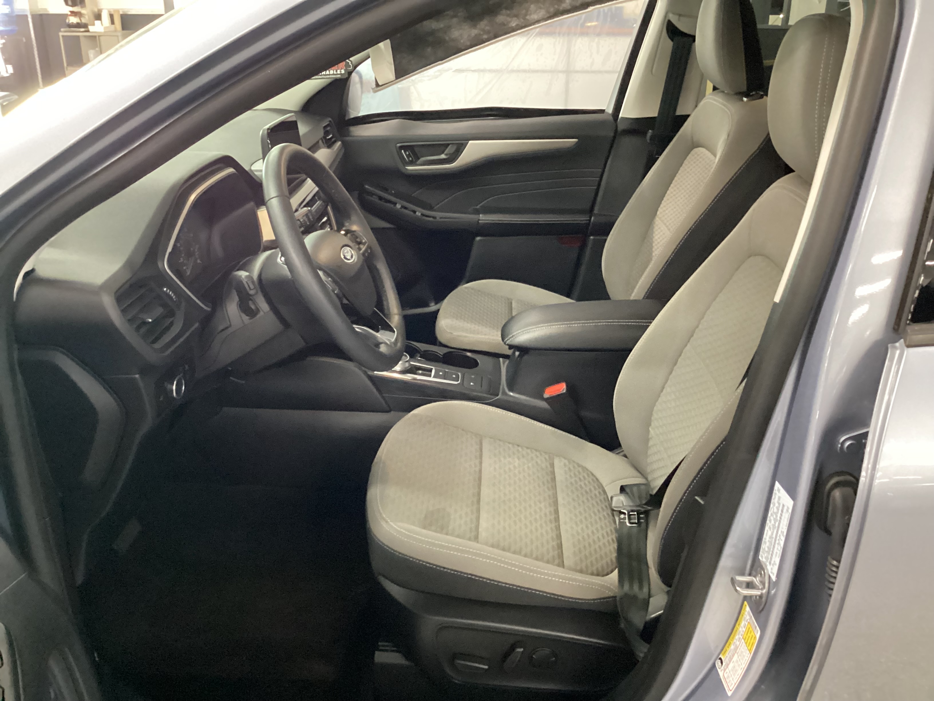 2022 FORD Escape SE AWD - Image 5