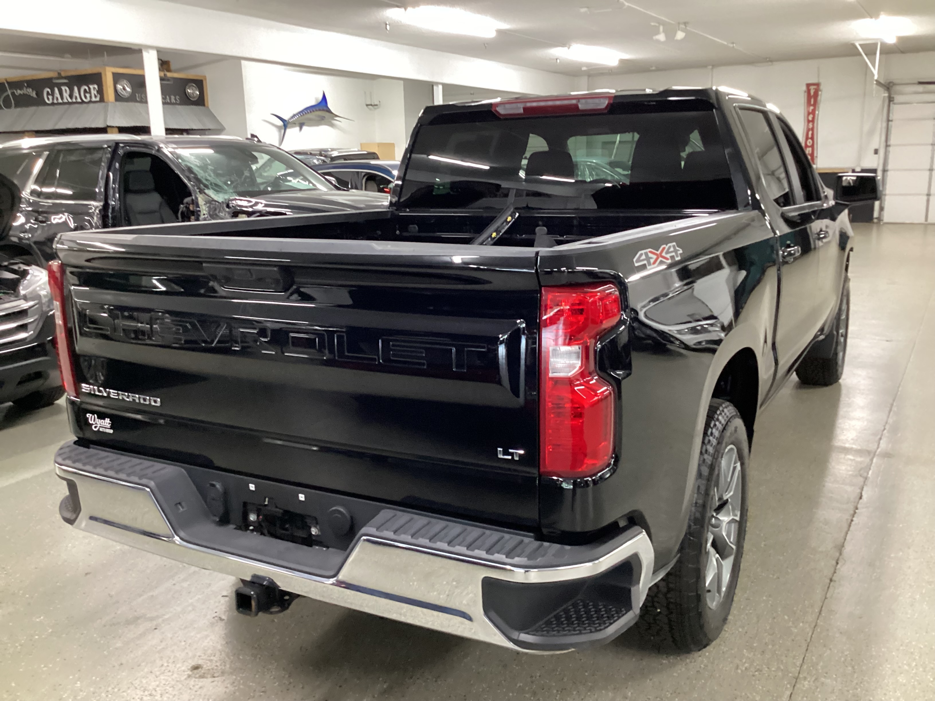 2026 CHEVROLET Silverado 4x4 LT w/2FL Crew Cab - Image 3