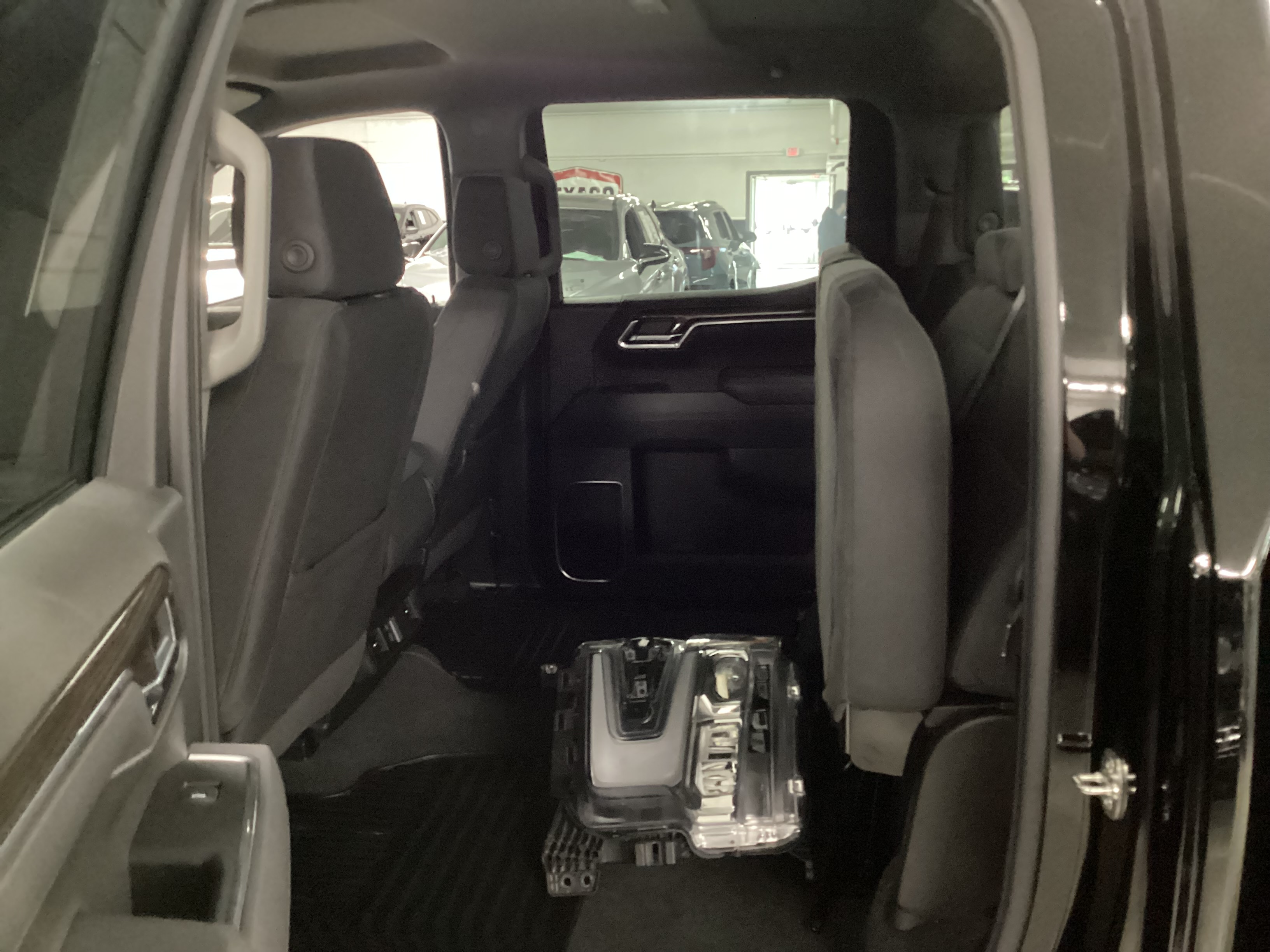 2026 CHEVROLET Silverado 4x4 LT w/2FL Crew Cab - Image 10
