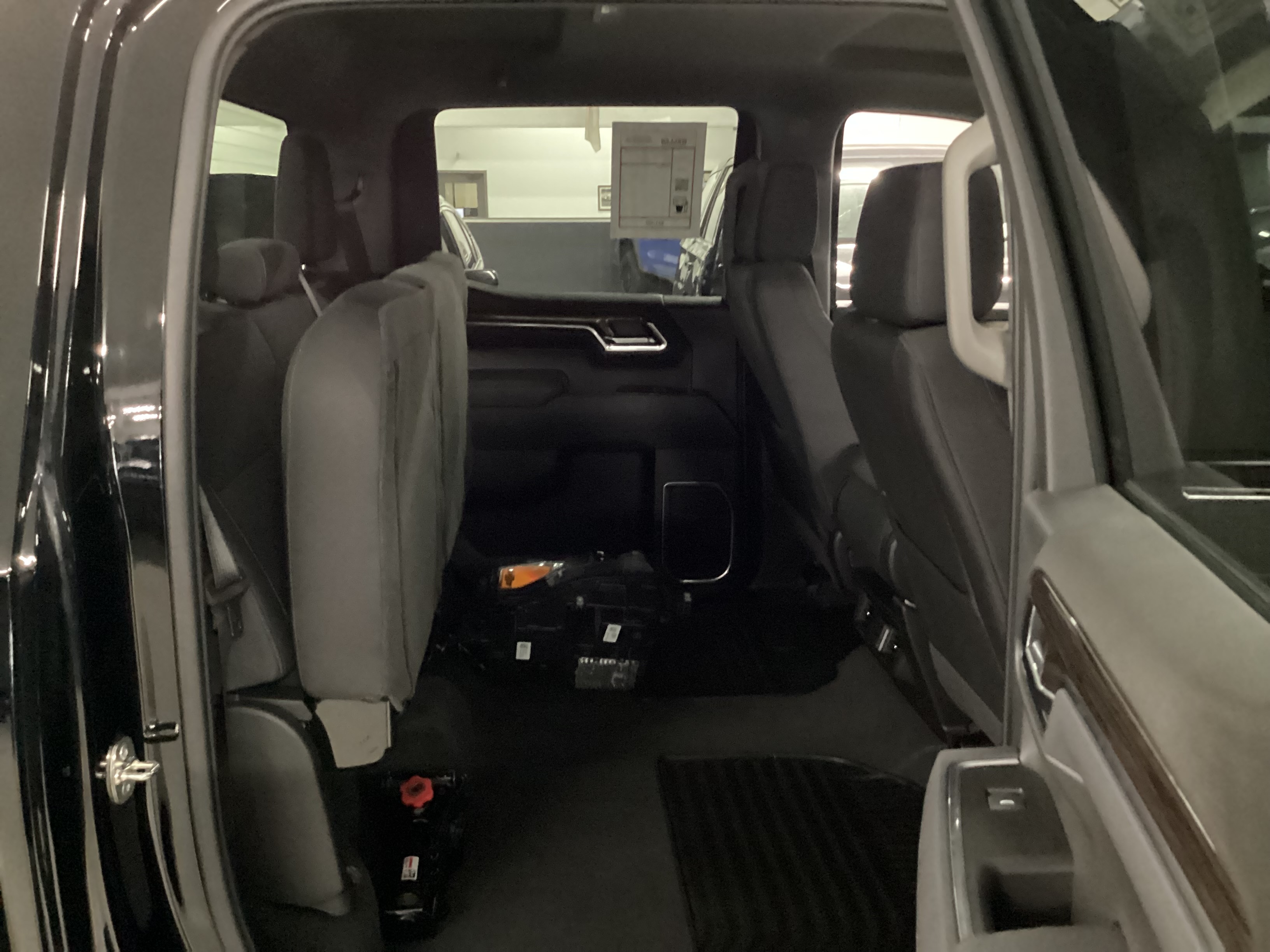 2026 CHEVROLET Silverado 4x4 LT w/2FL Crew Cab - Image 12