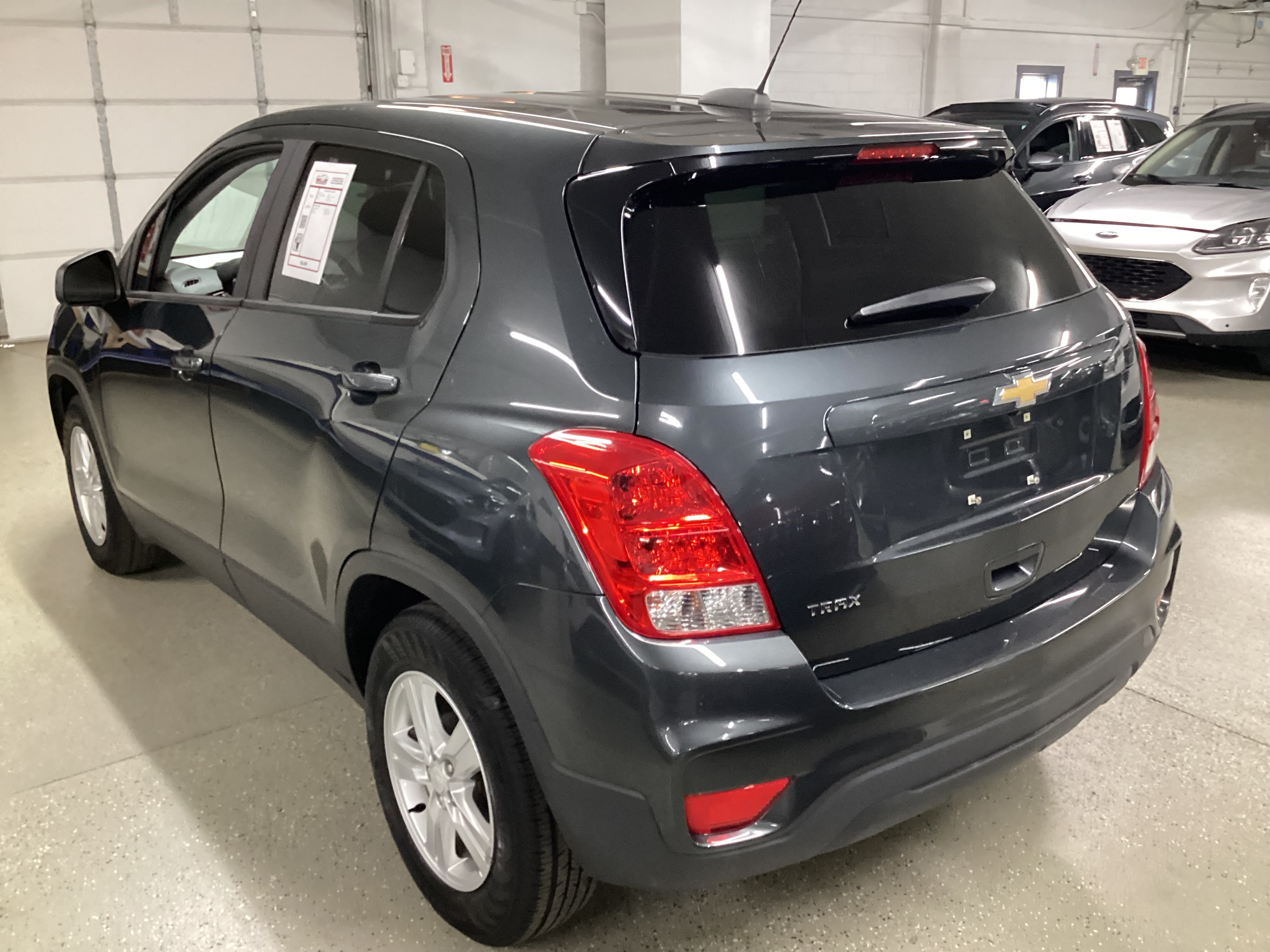 2019 CHEVROLET Trax LS - Image 2