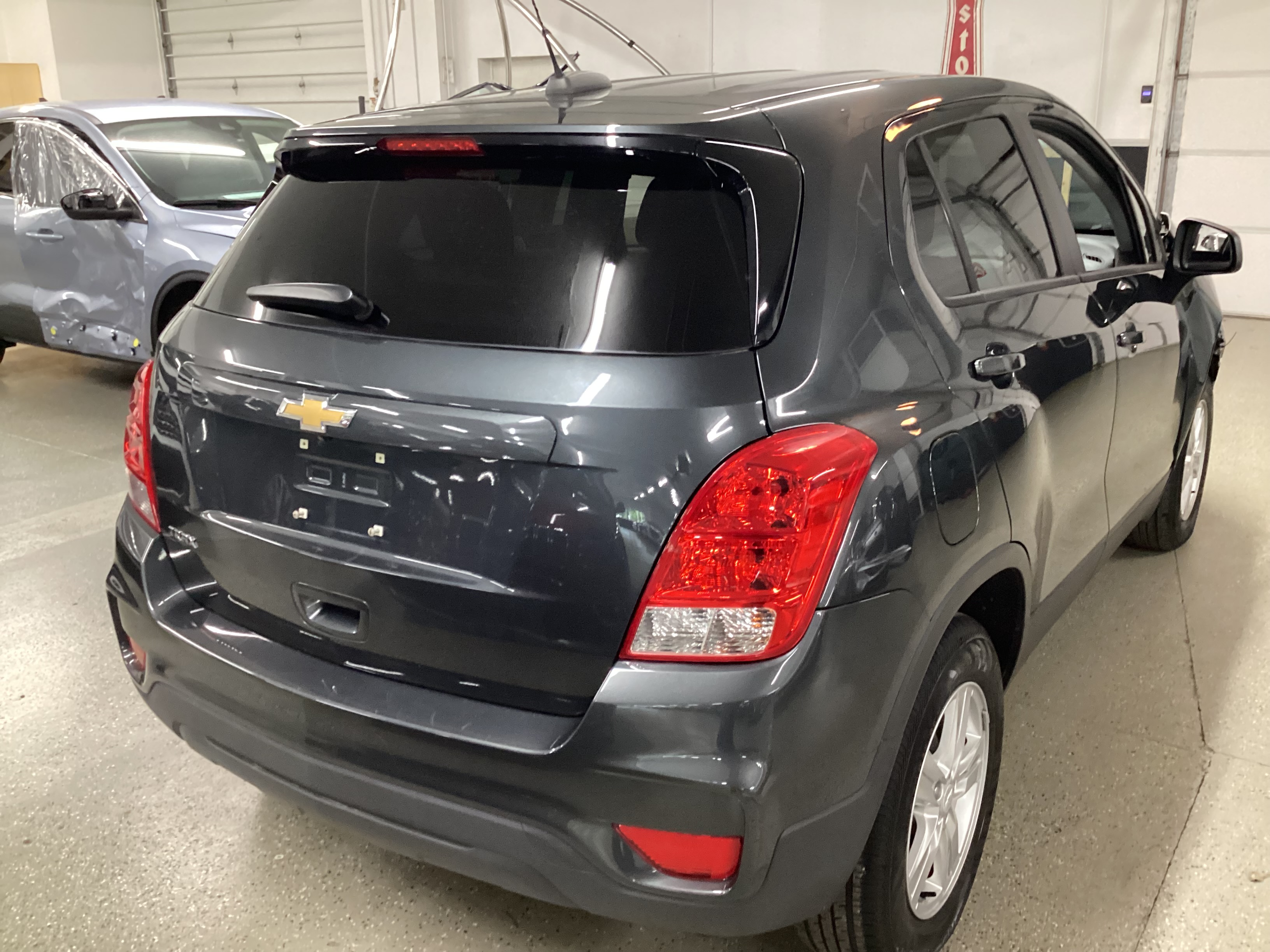 2019 CHEVROLET Trax LS - Image 3