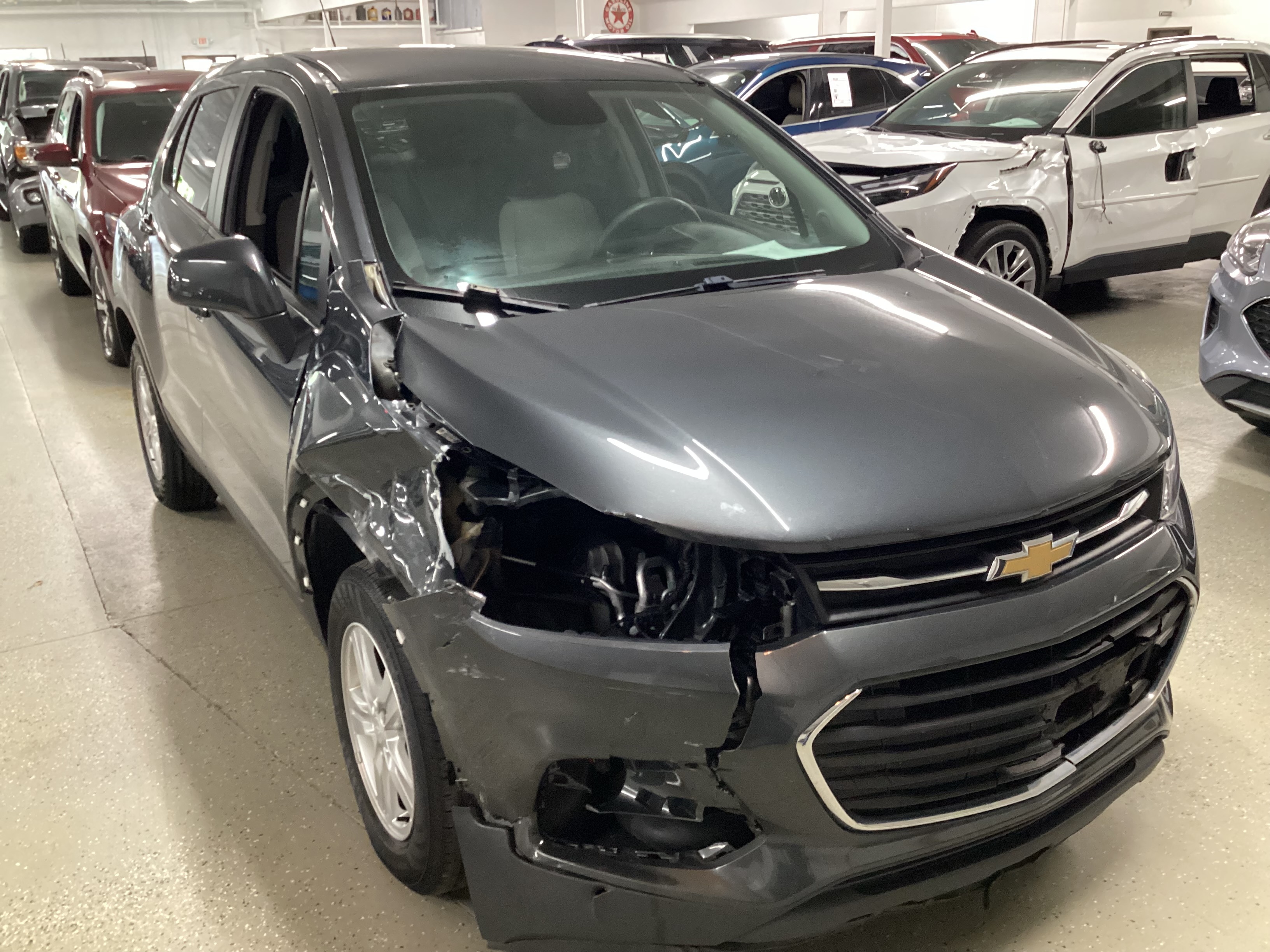2019 CHEVROLET Trax LS - Image 4