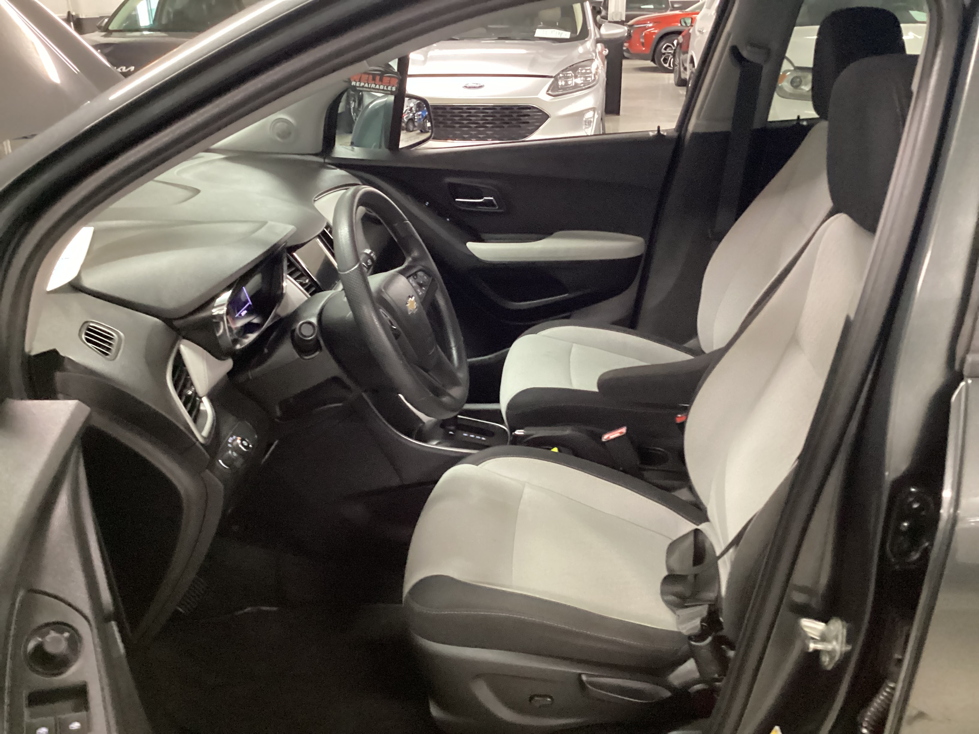 2019 CHEVROLET Trax LS - Image 7
