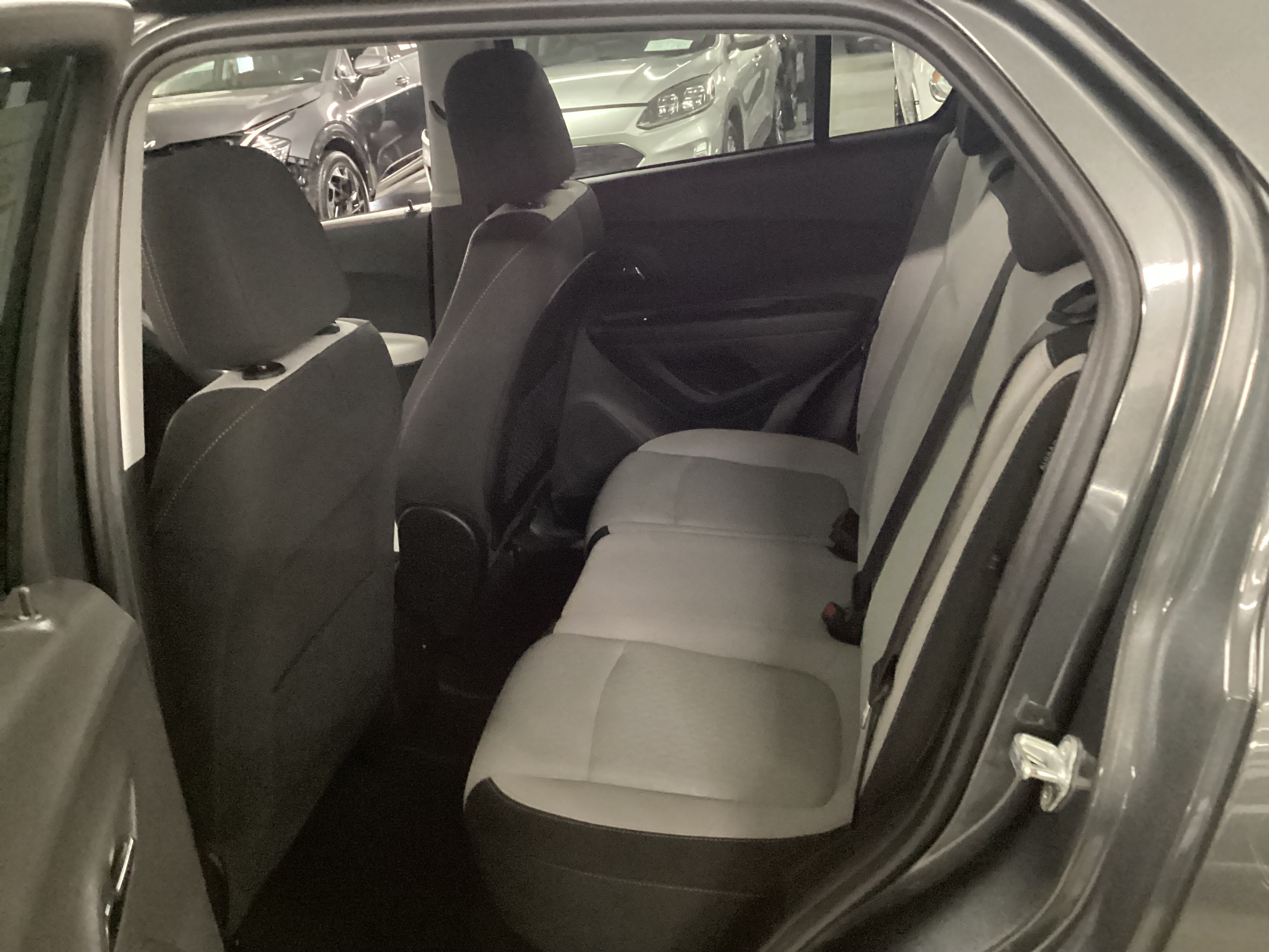 2019 CHEVROLET Trax LS - Image 8