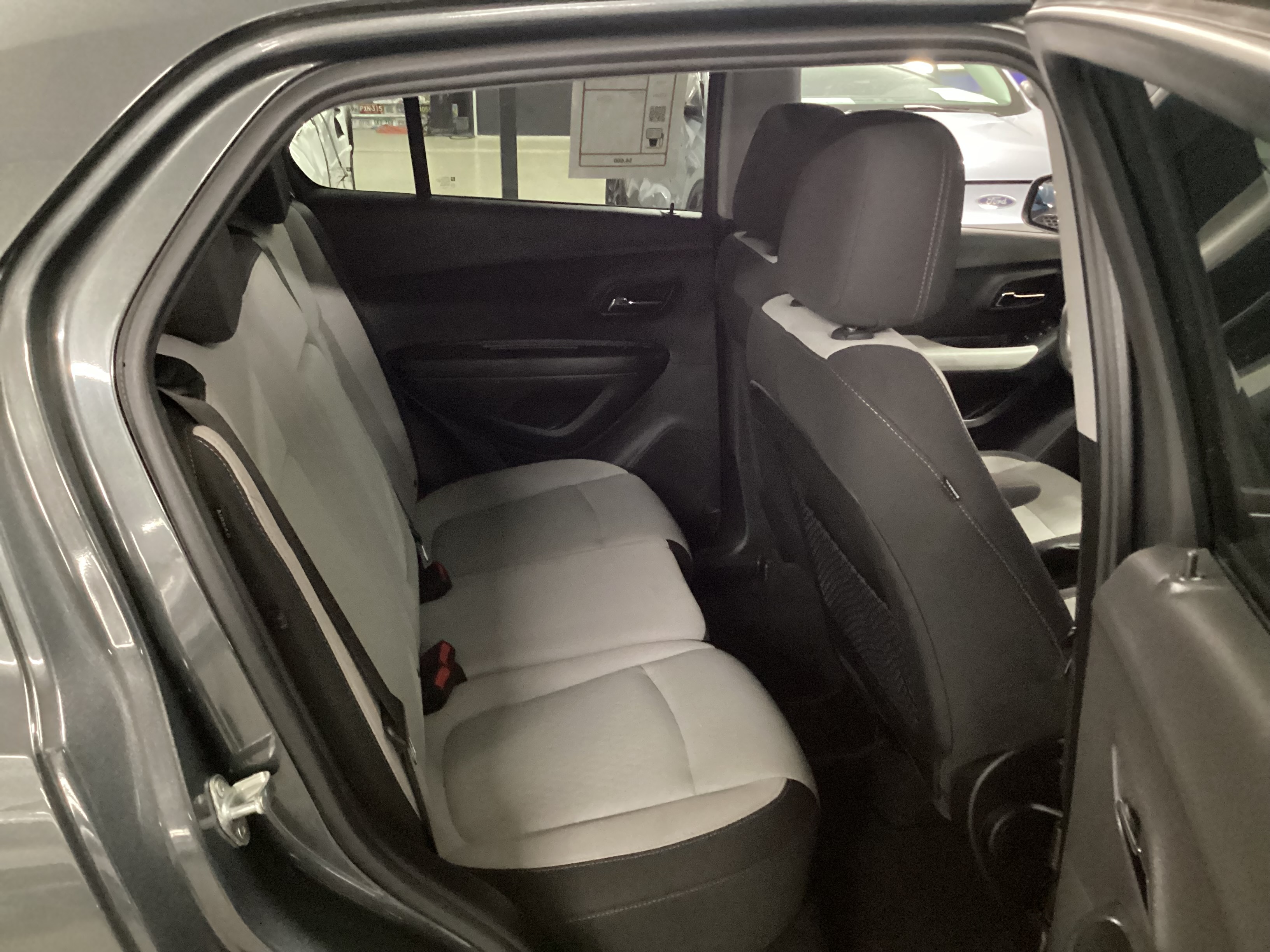 2019 CHEVROLET Trax LS - Image 10
