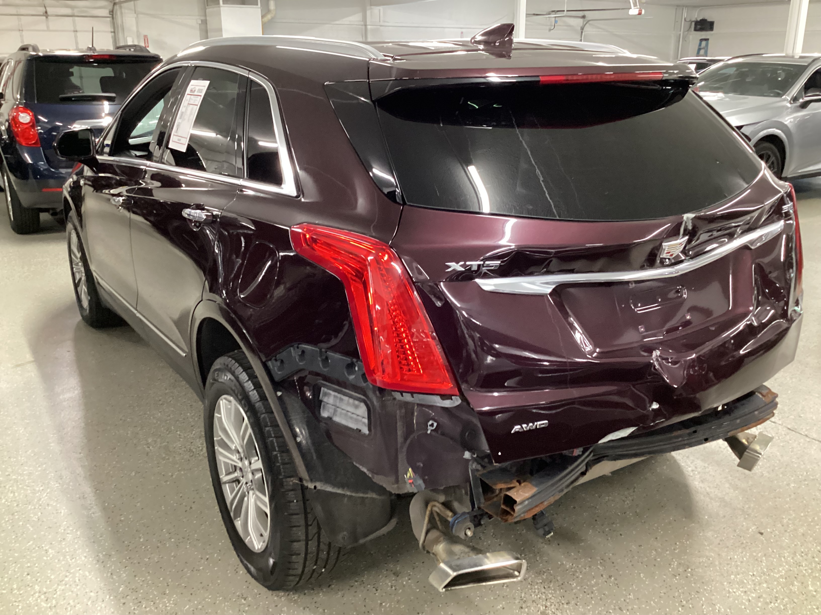 2017 CADILLAC XT5 Luxury AWD - Image 2