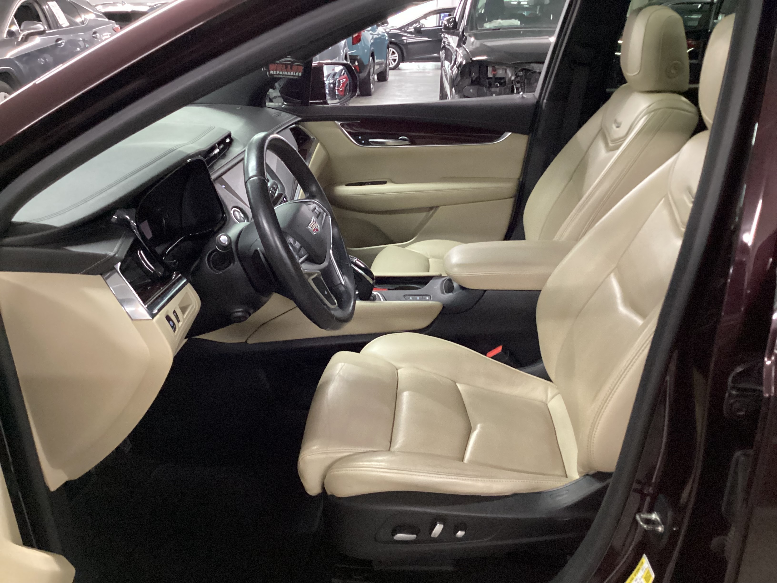 2017 CADILLAC XT5 Luxury AWD - Image 6
