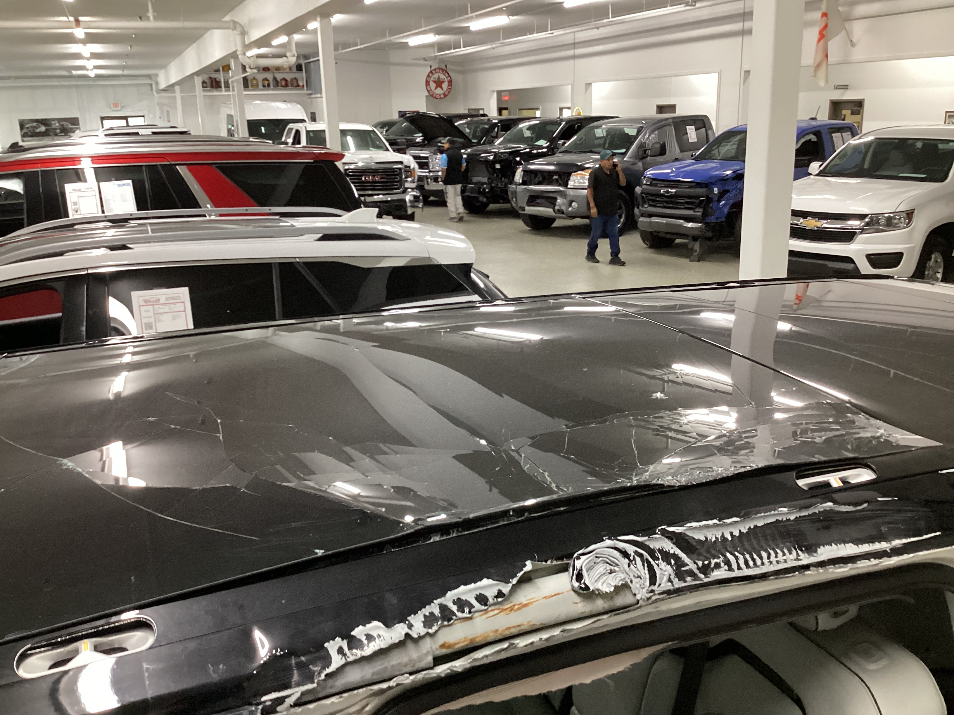2023 RIVIAN R1S Adventure Quad-Motor Large Pack - Image 10