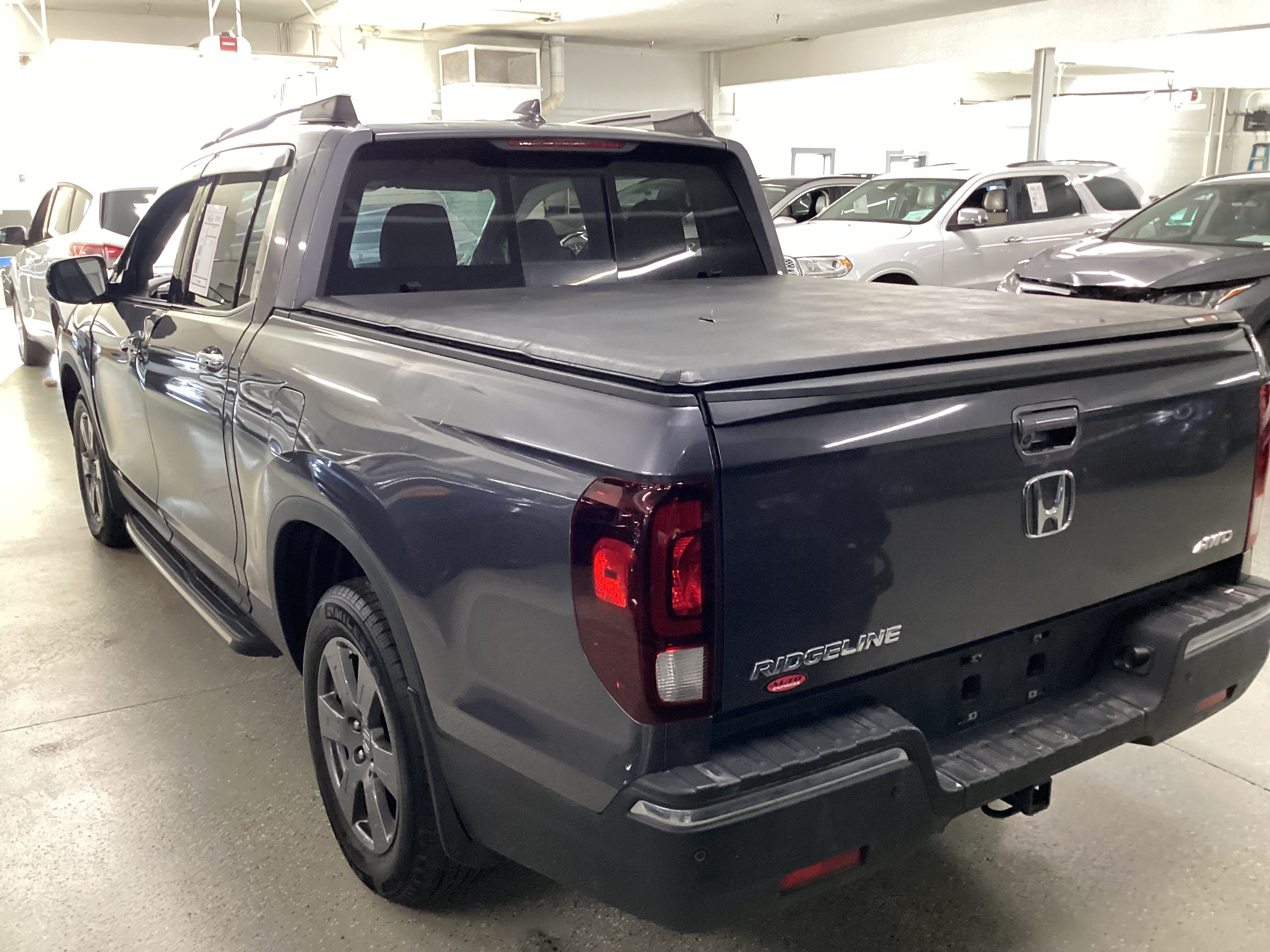 2020 HONDA Ridgeline RTL-E AWD - Image 2