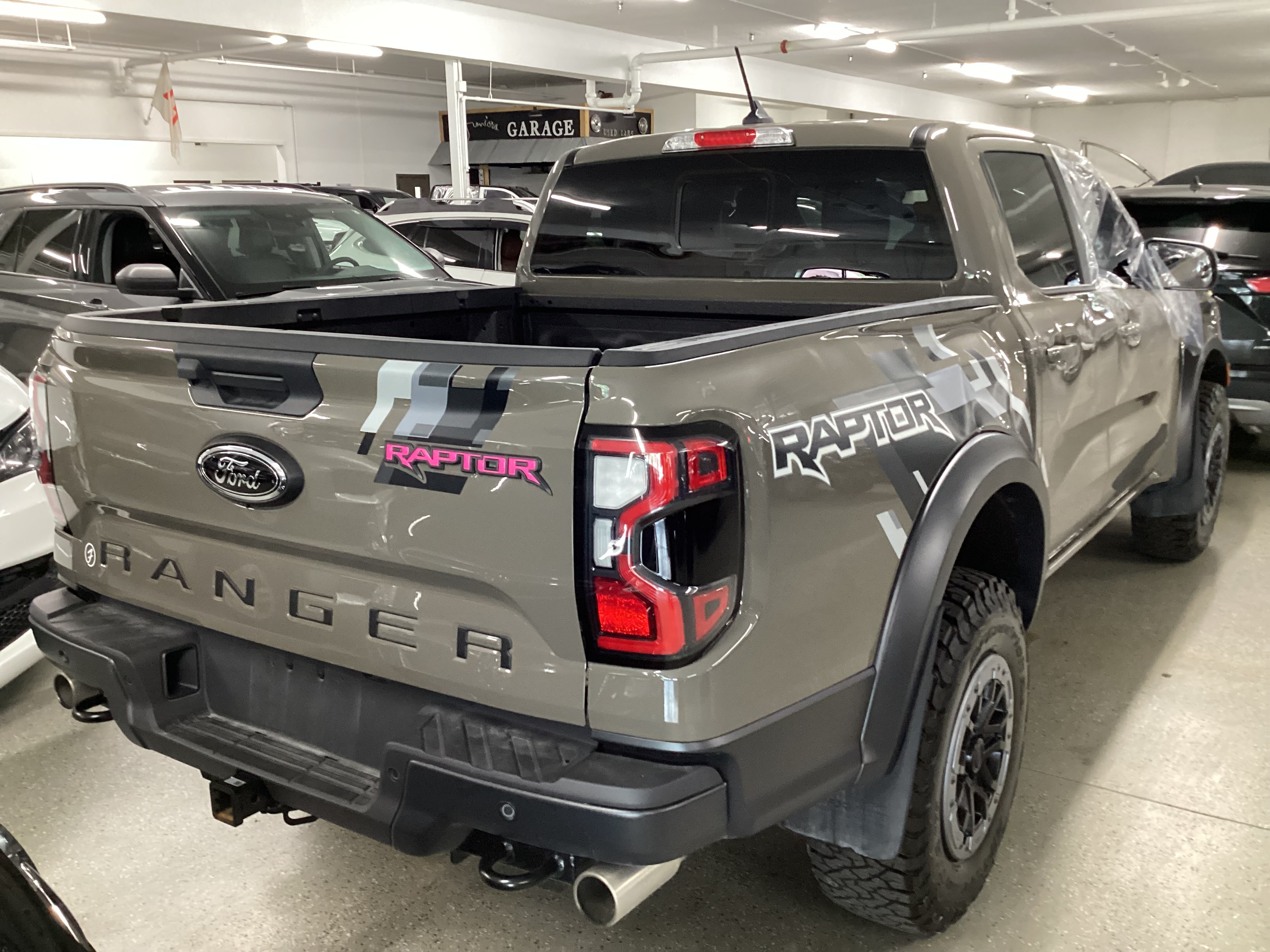 2025 FORD Ranger Raptor SuperCrew 4WD - Image 3