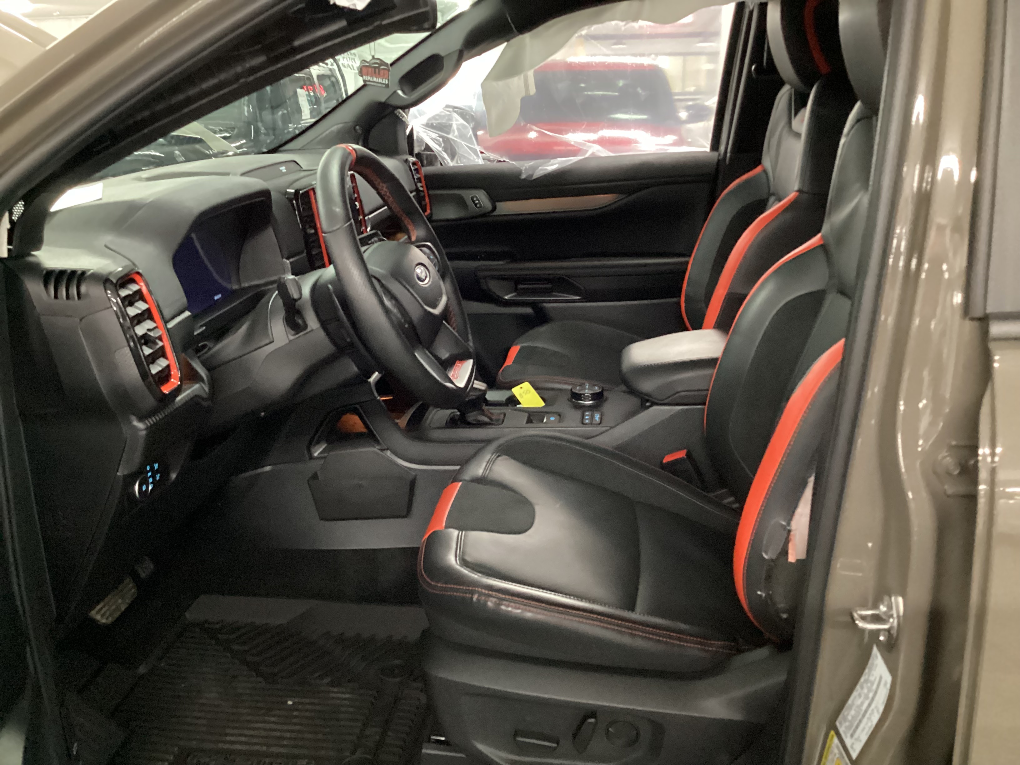 2025 FORD Ranger Raptor SuperCrew 4WD - Image 11