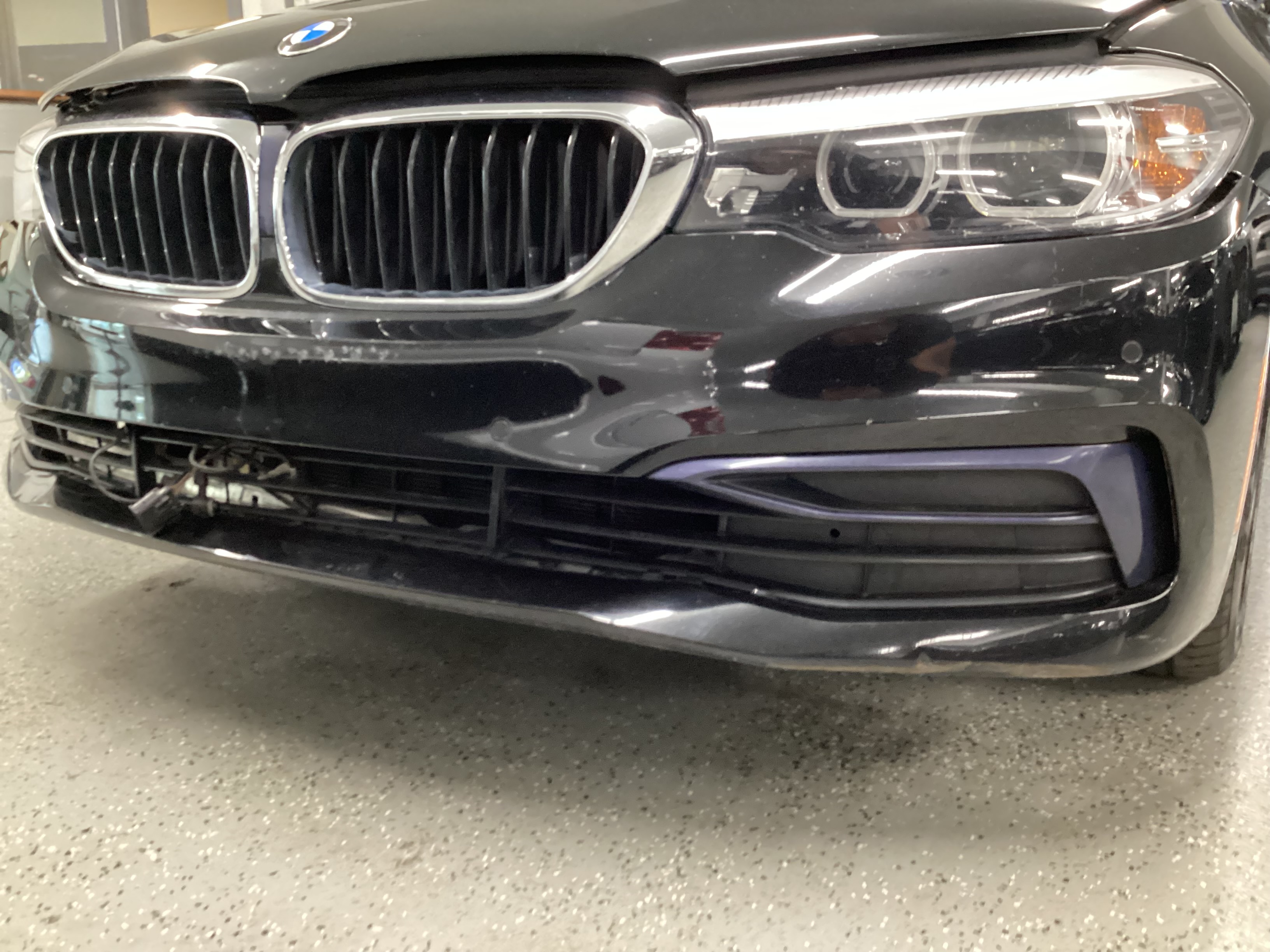 2019 BMW 530i xDrive - Image 5
