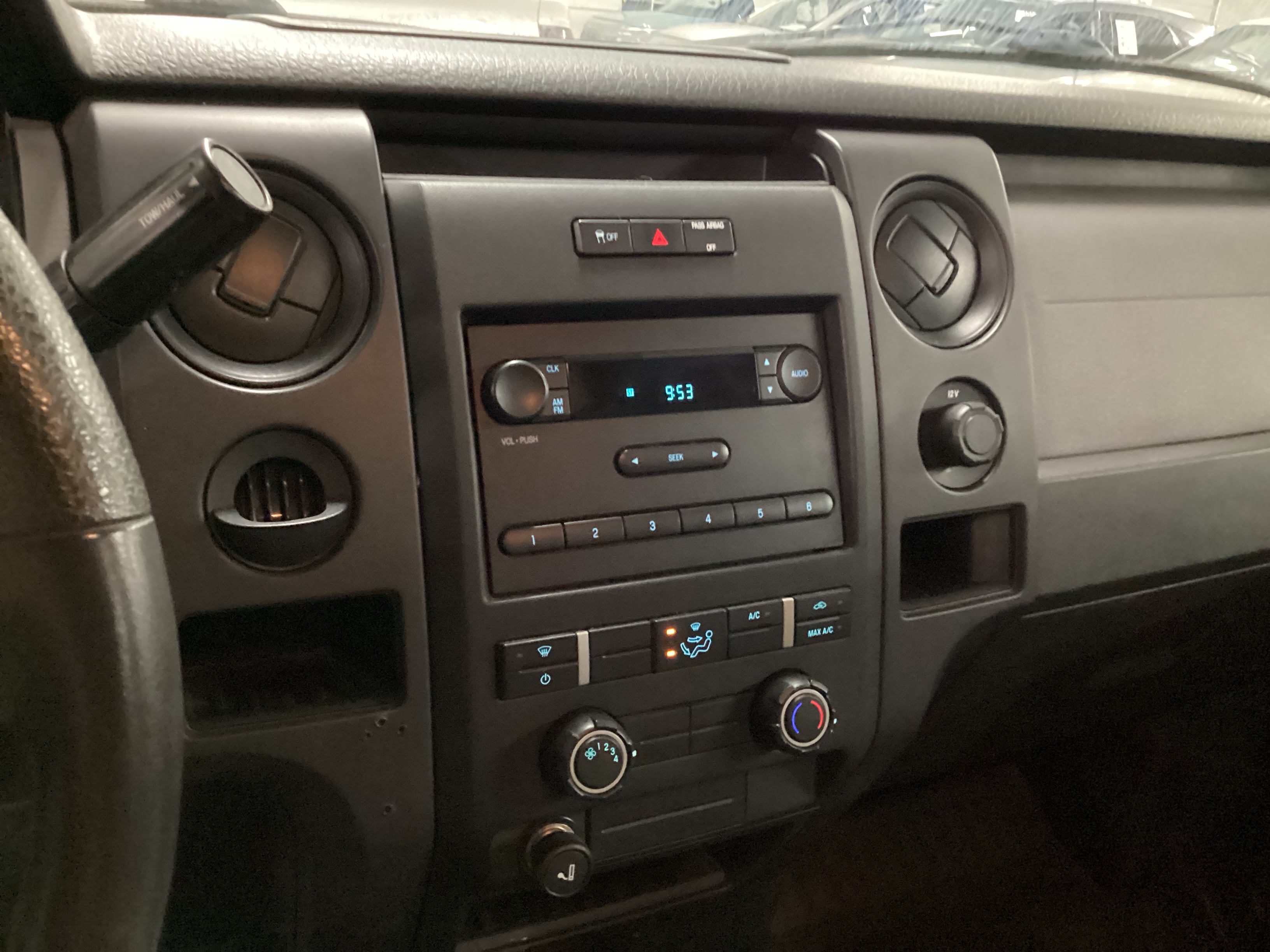 2012 FORD F-150 Regular Cab XL Long Bed - Image 9