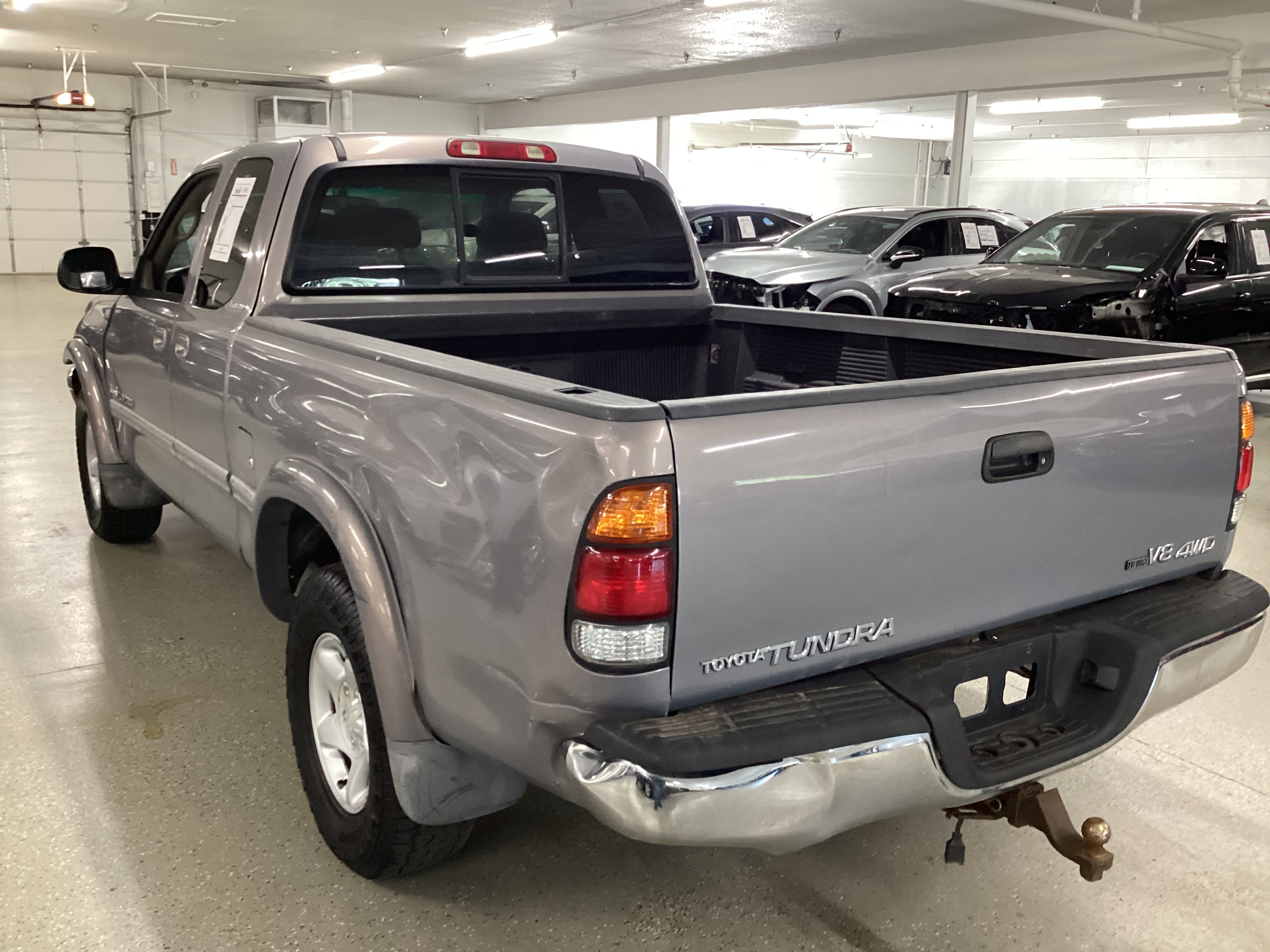 2001 TOYOTA Tundra Limited Access Cab 4WD - Image 2