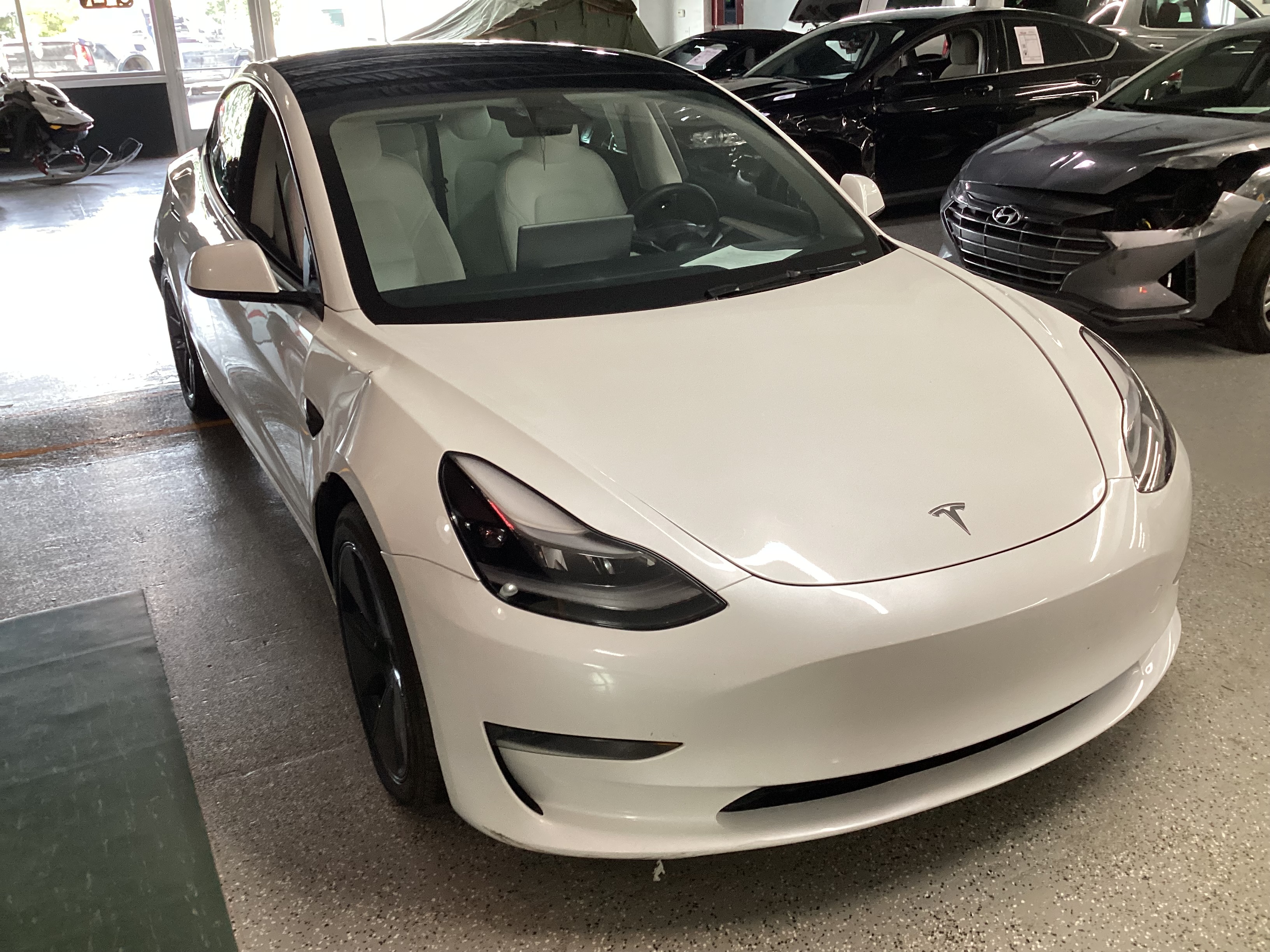 2023 TESLA Model 3 Base - Image 4