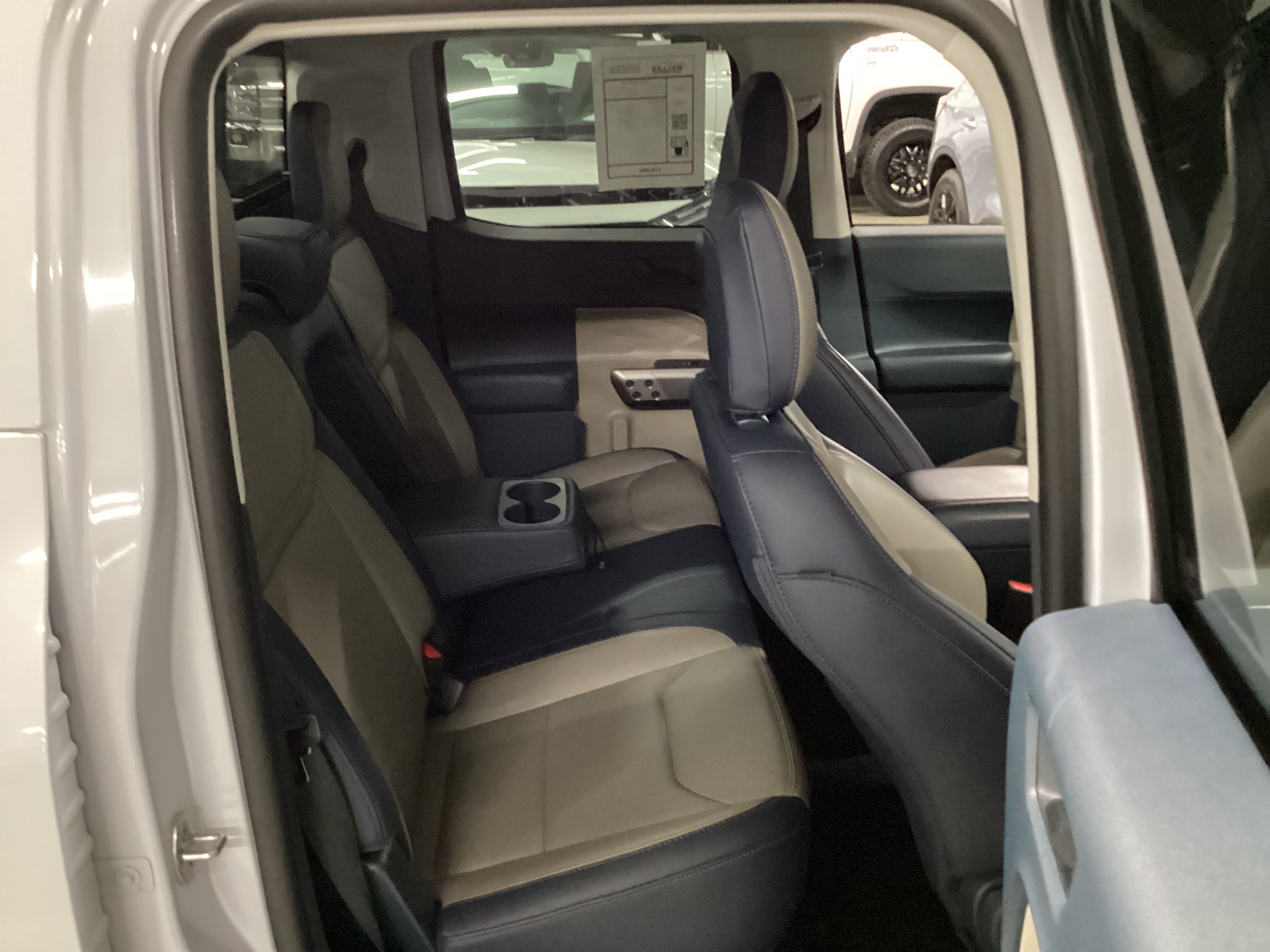 2025 FORD Maverick Lariat AWD - Image 13