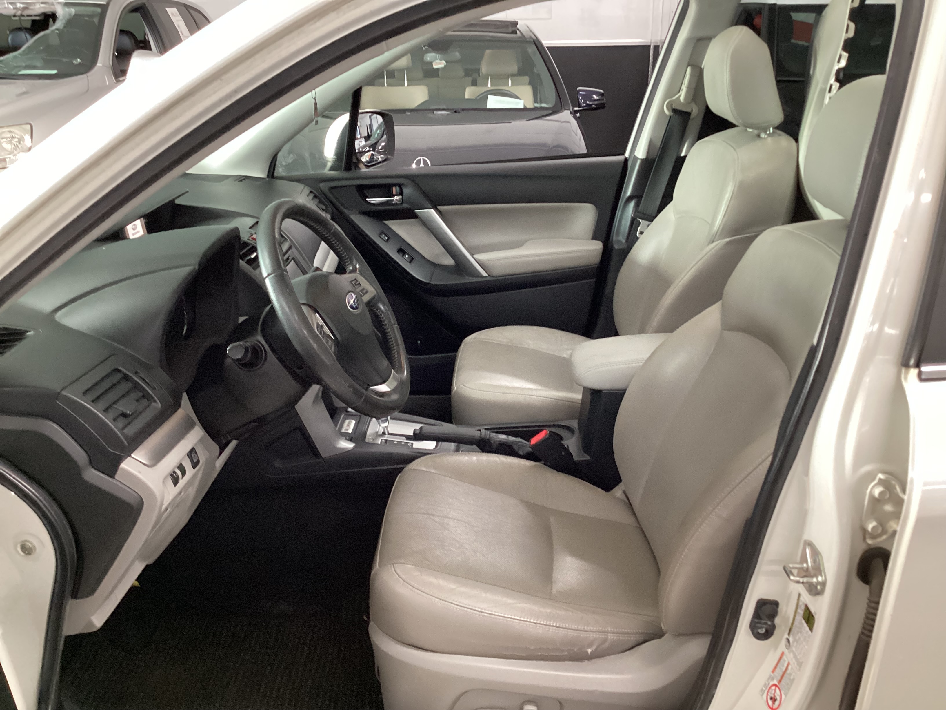 2014 SUBARU Forester Touring AWD - Image 7