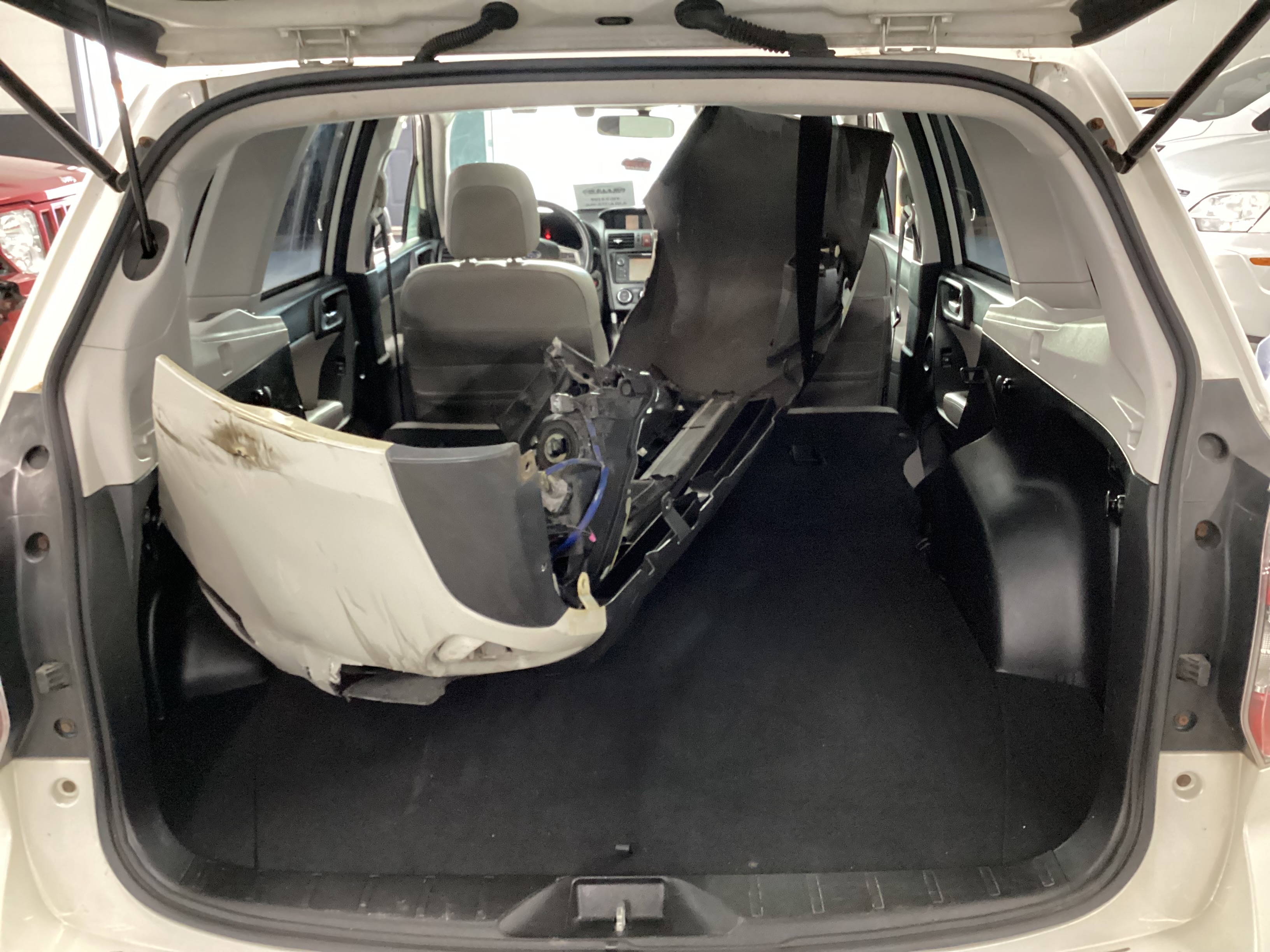 2014 SUBARU Forester Touring AWD - Image 9