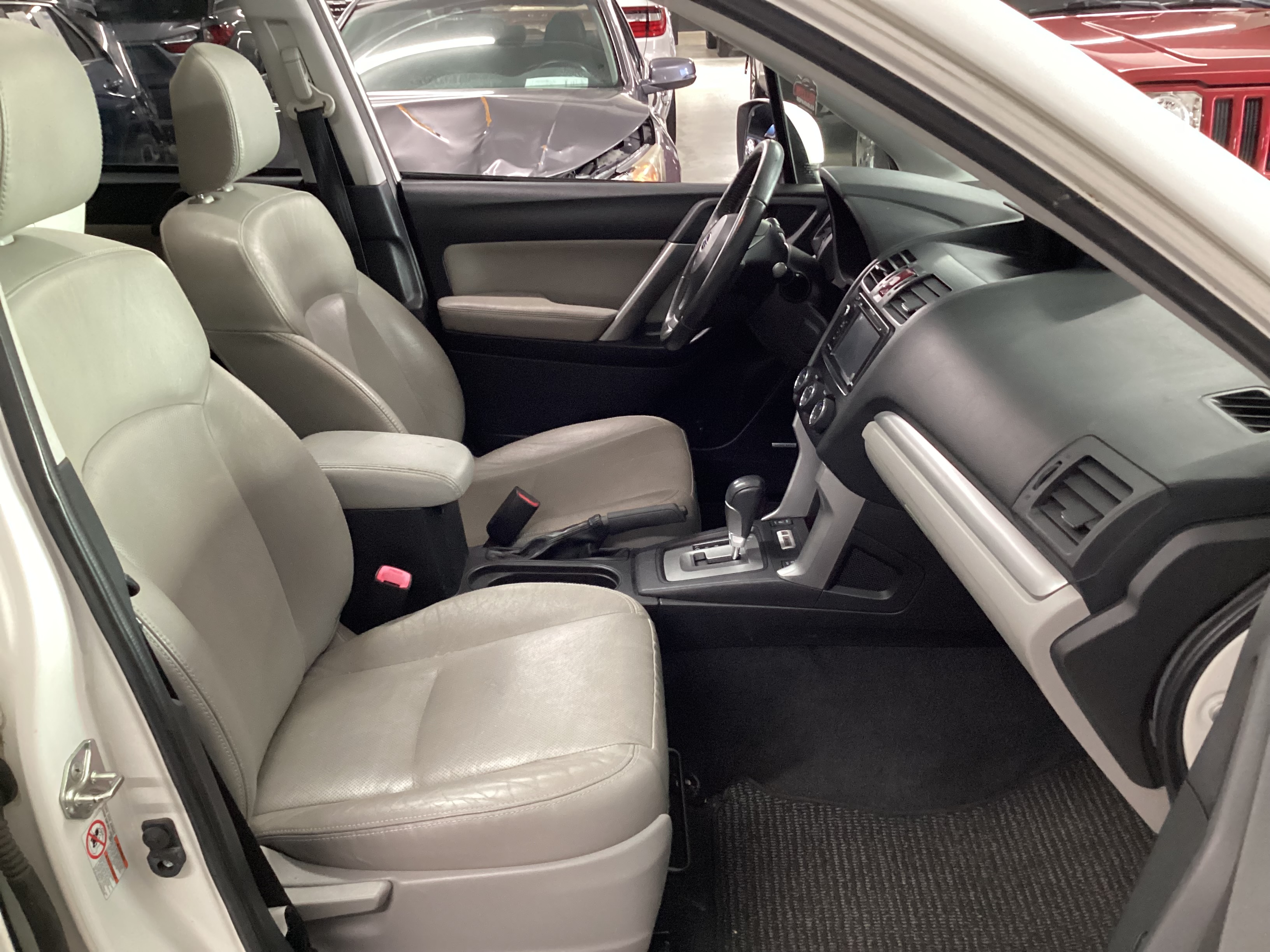 2014 SUBARU Forester Touring AWD - Image 11