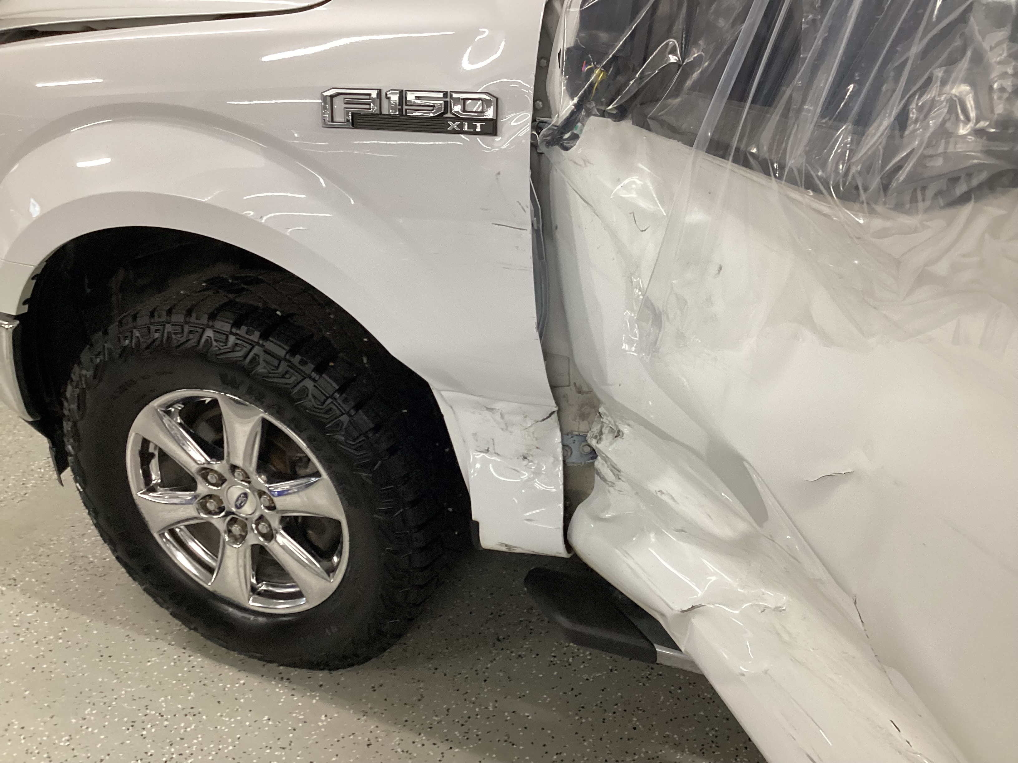 2019 FORD F-150 SuperCrew XLT 4WD - Image 10