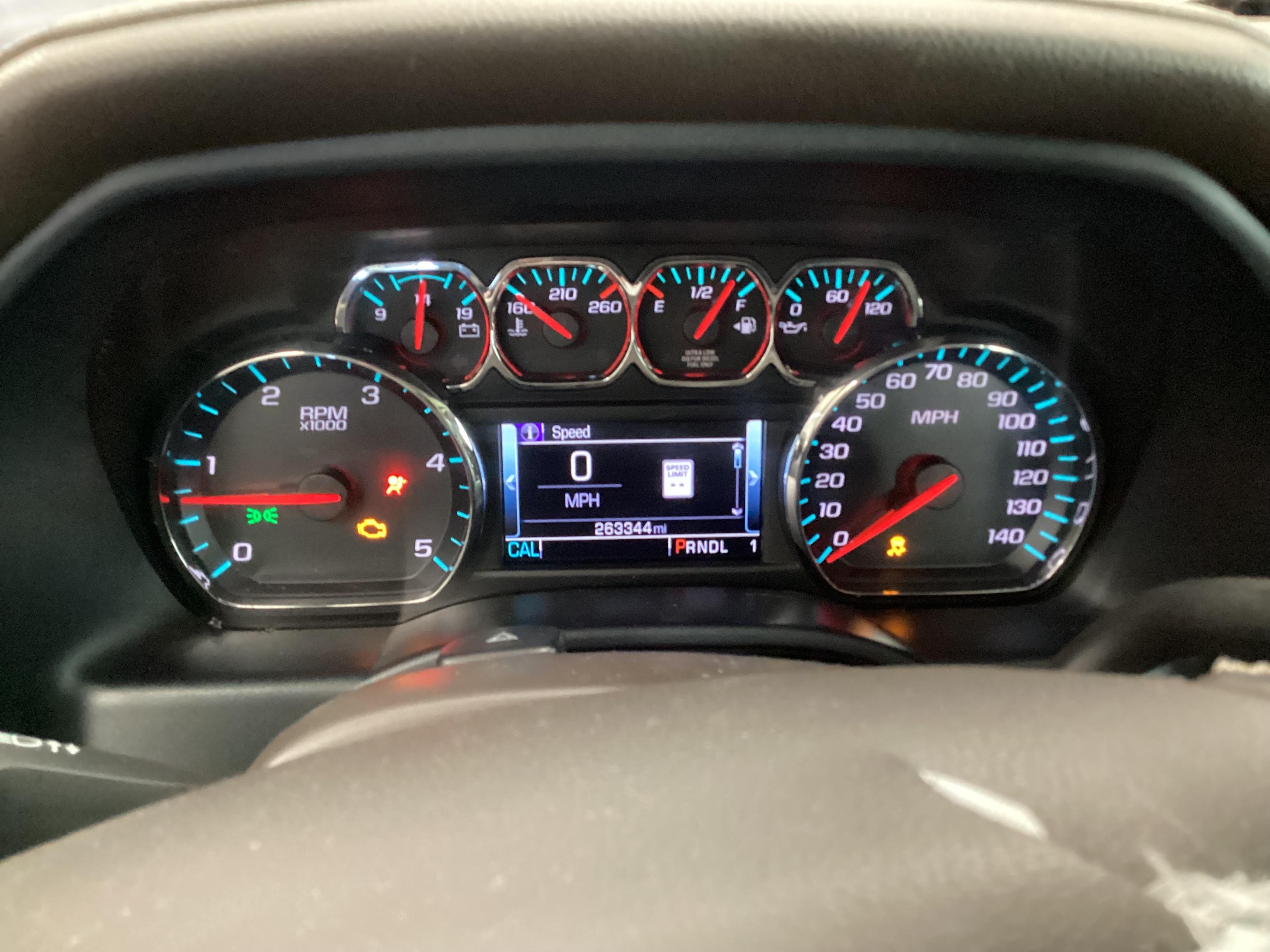 2018 CHEVROLET Silverado 3500HD 4WD Crew Cab LTZ Dually - Image 12