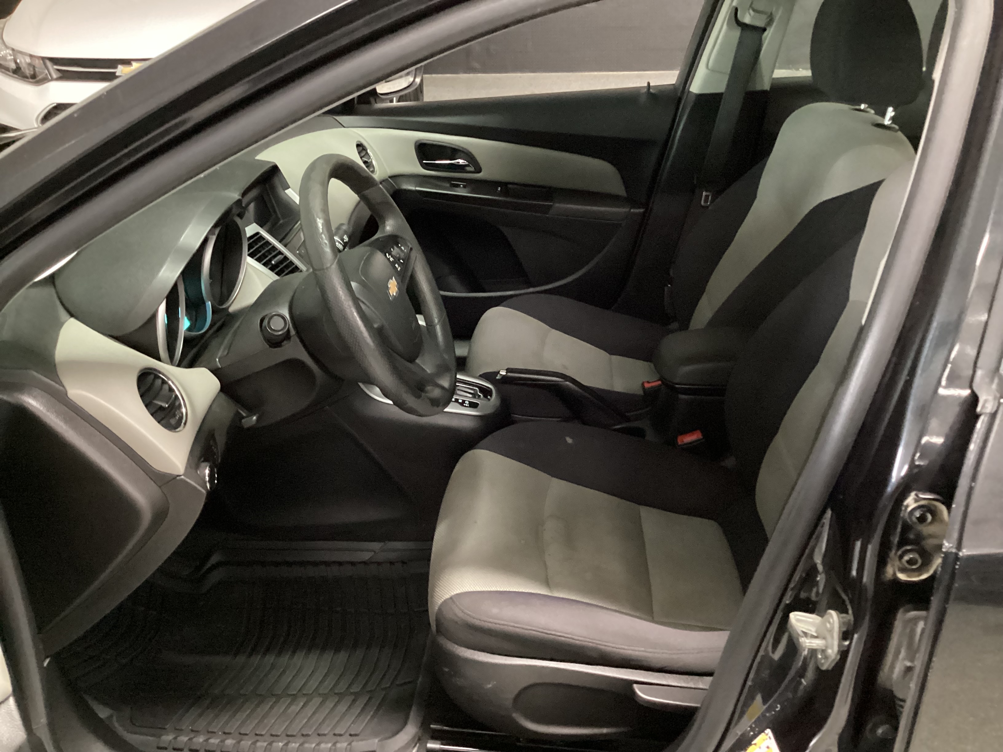 2015 CHEVROLET Cruze LS - Image 5