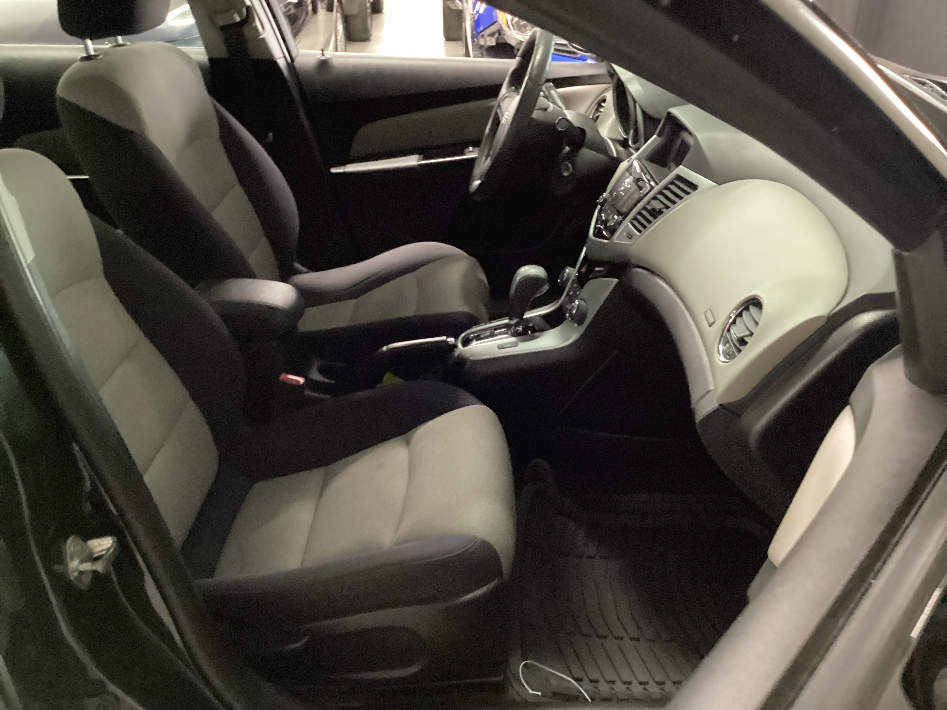 2015 CHEVROLET Cruze LS - Image 9
