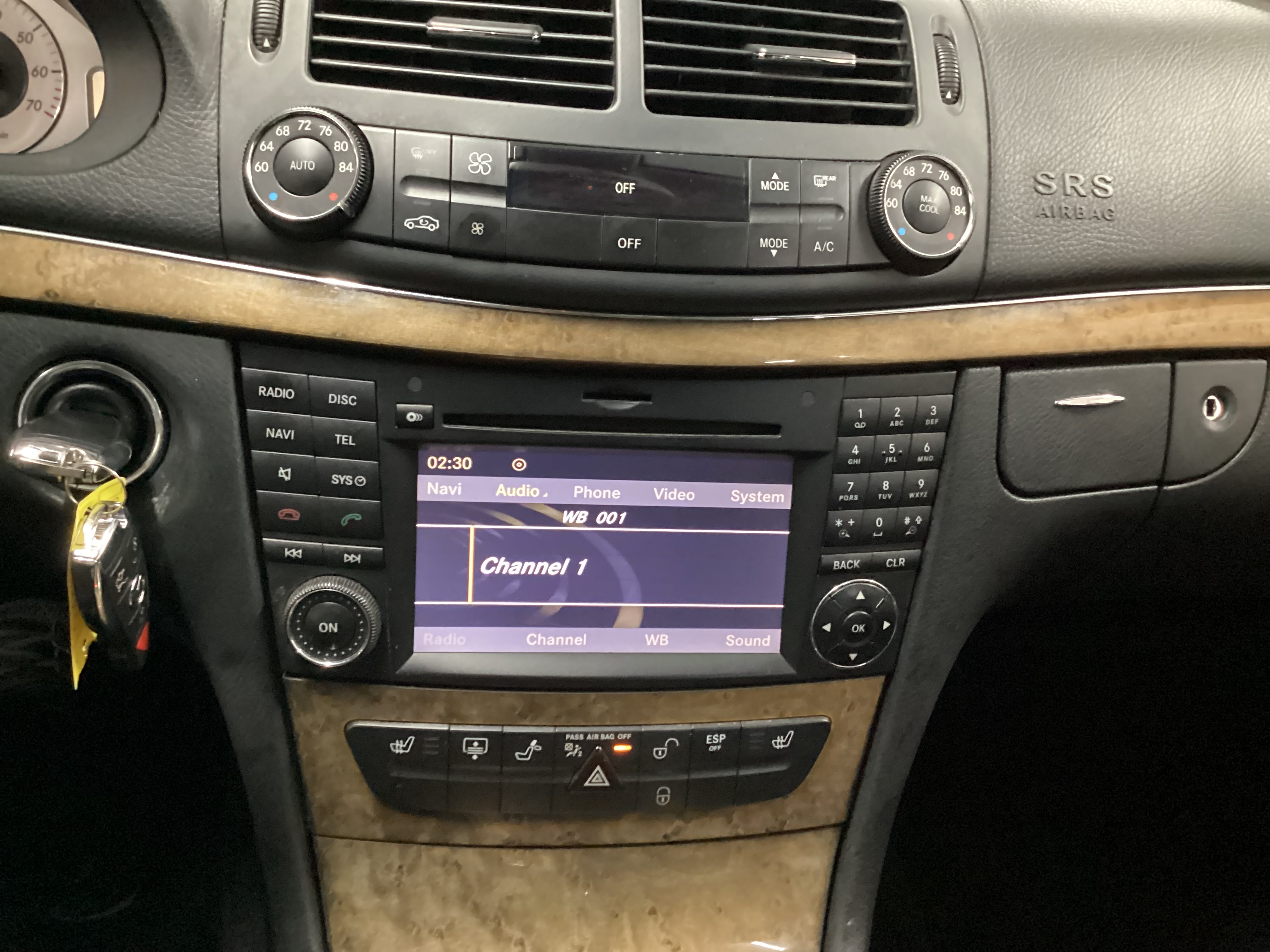 2009 MERCEDES-BENZ E-350 4MATIC - Image 14