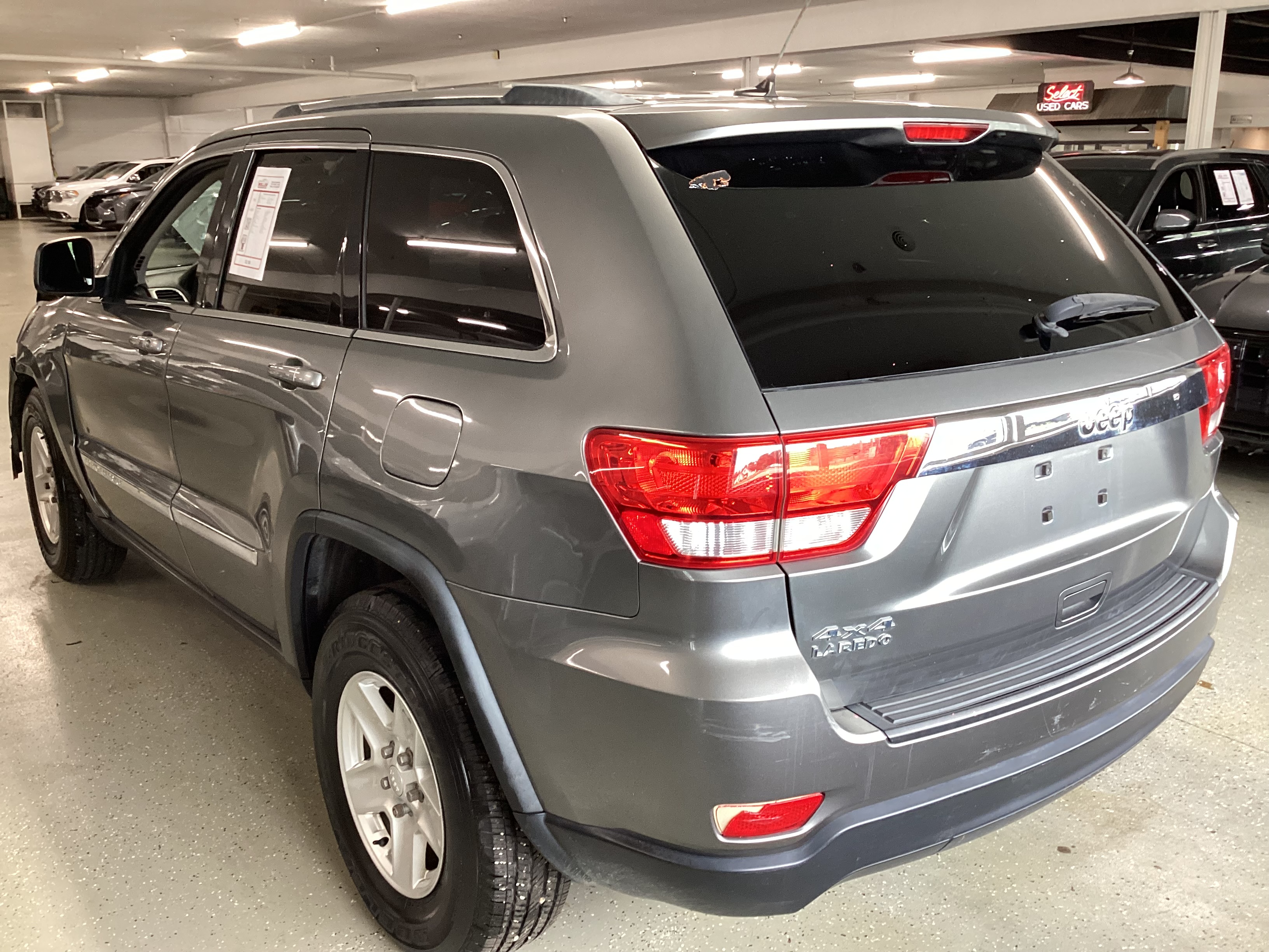 2012 JEEP Grand Cherokee Laredo 4WD - Image 2