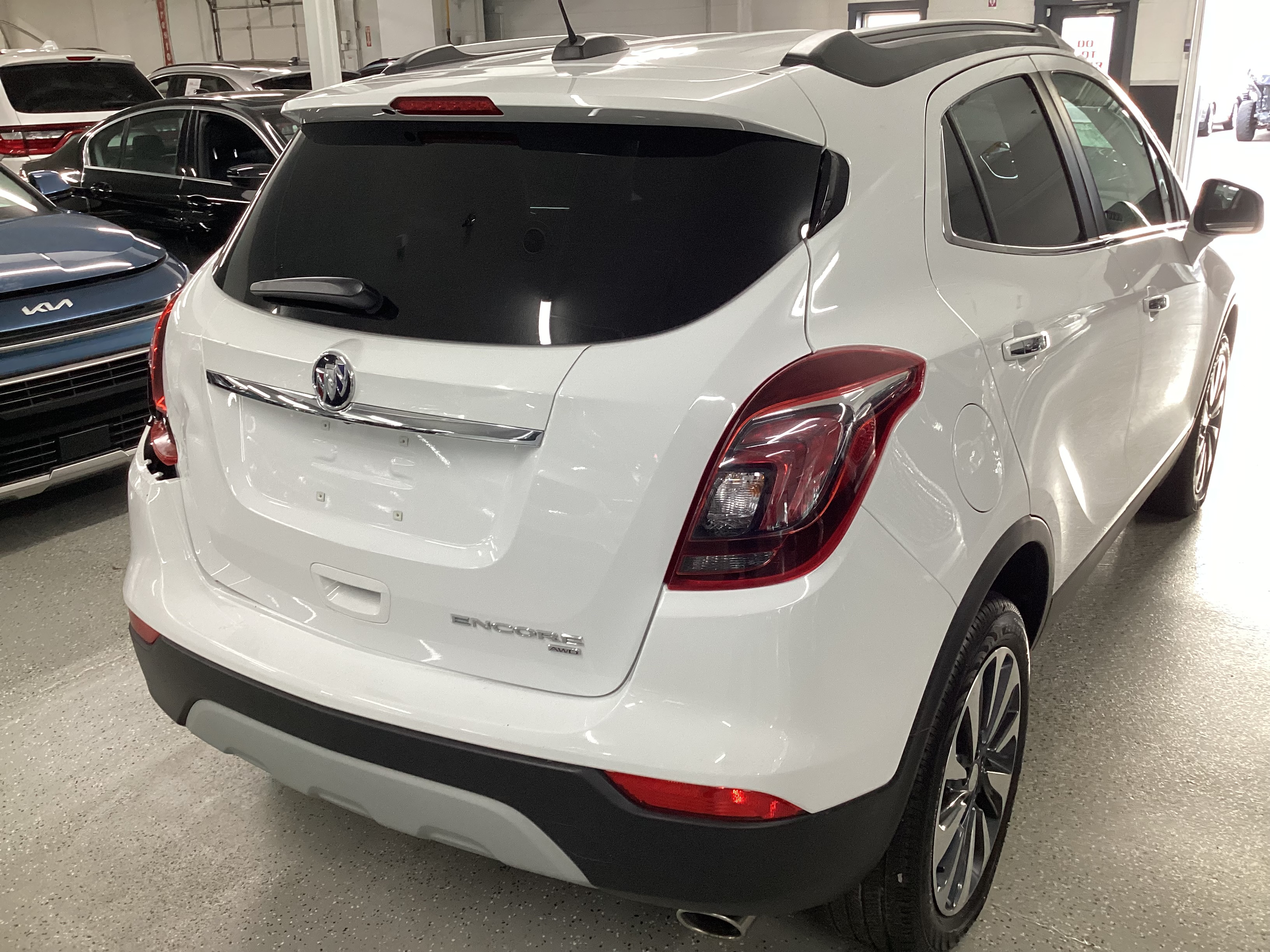 2022 BUICK Encore Preferred AWD - Image 3