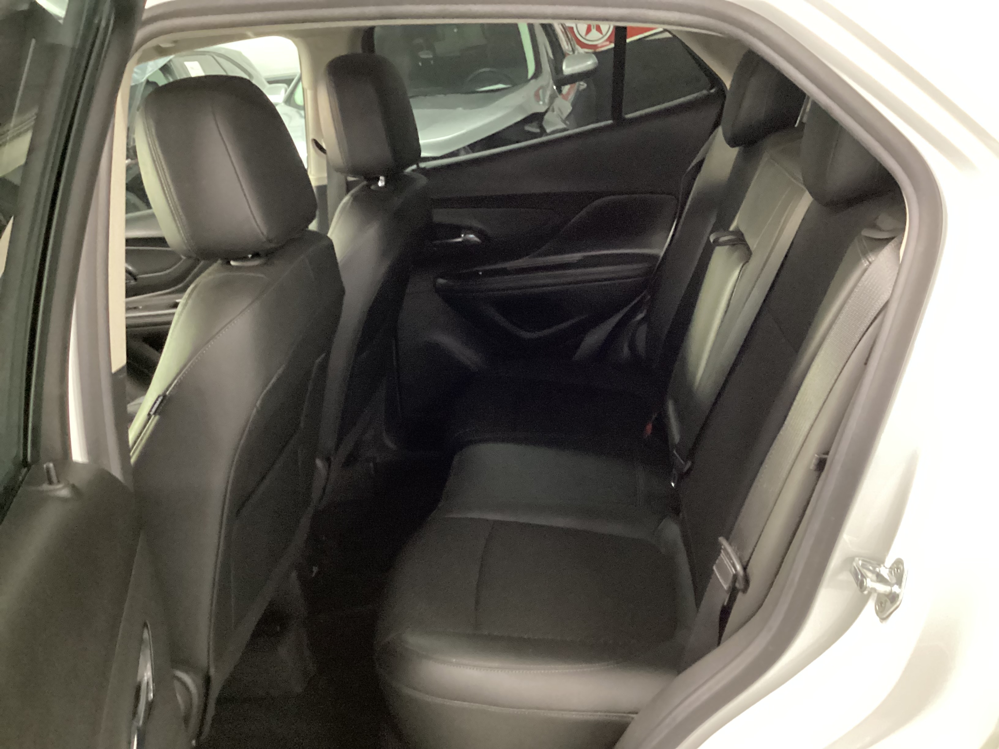 2022 BUICK Encore Preferred AWD - Image 8