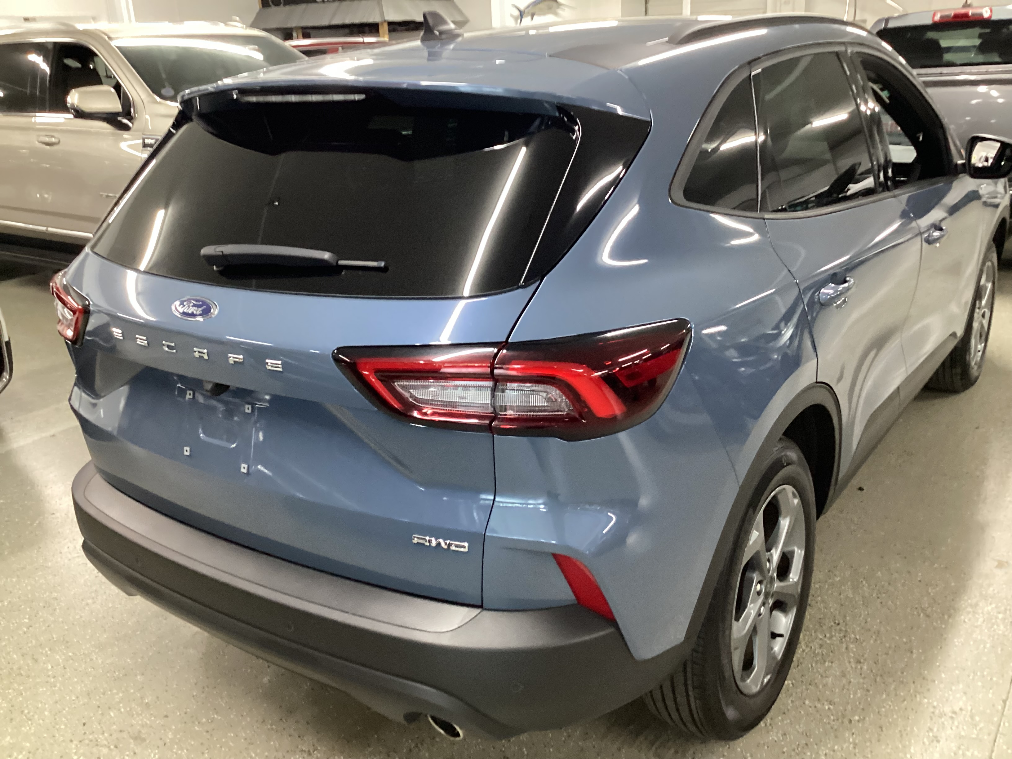 2025 FORD Escape ST Line AWD - Image 3
