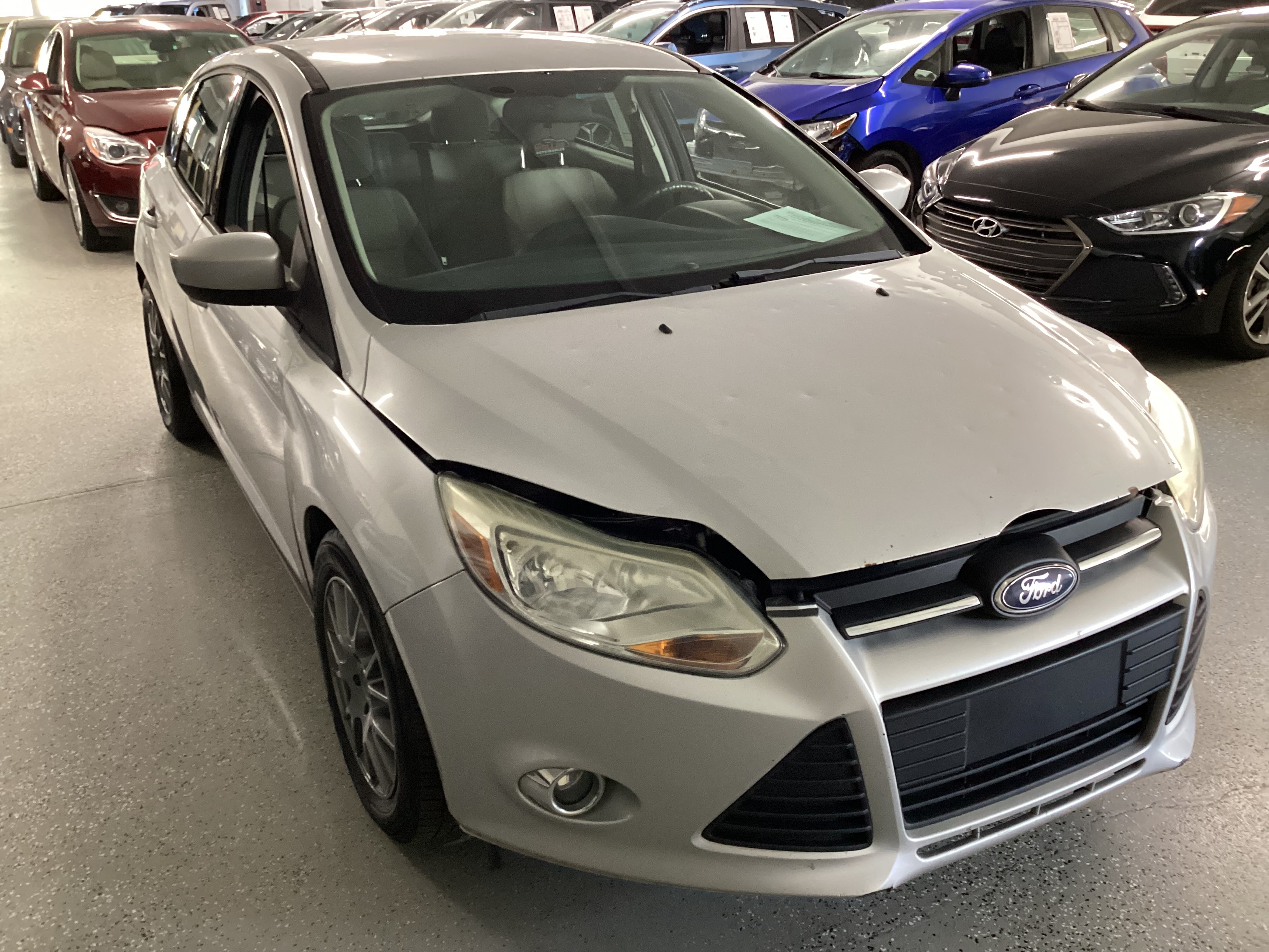 2012 FORD Focus SE - Image 4