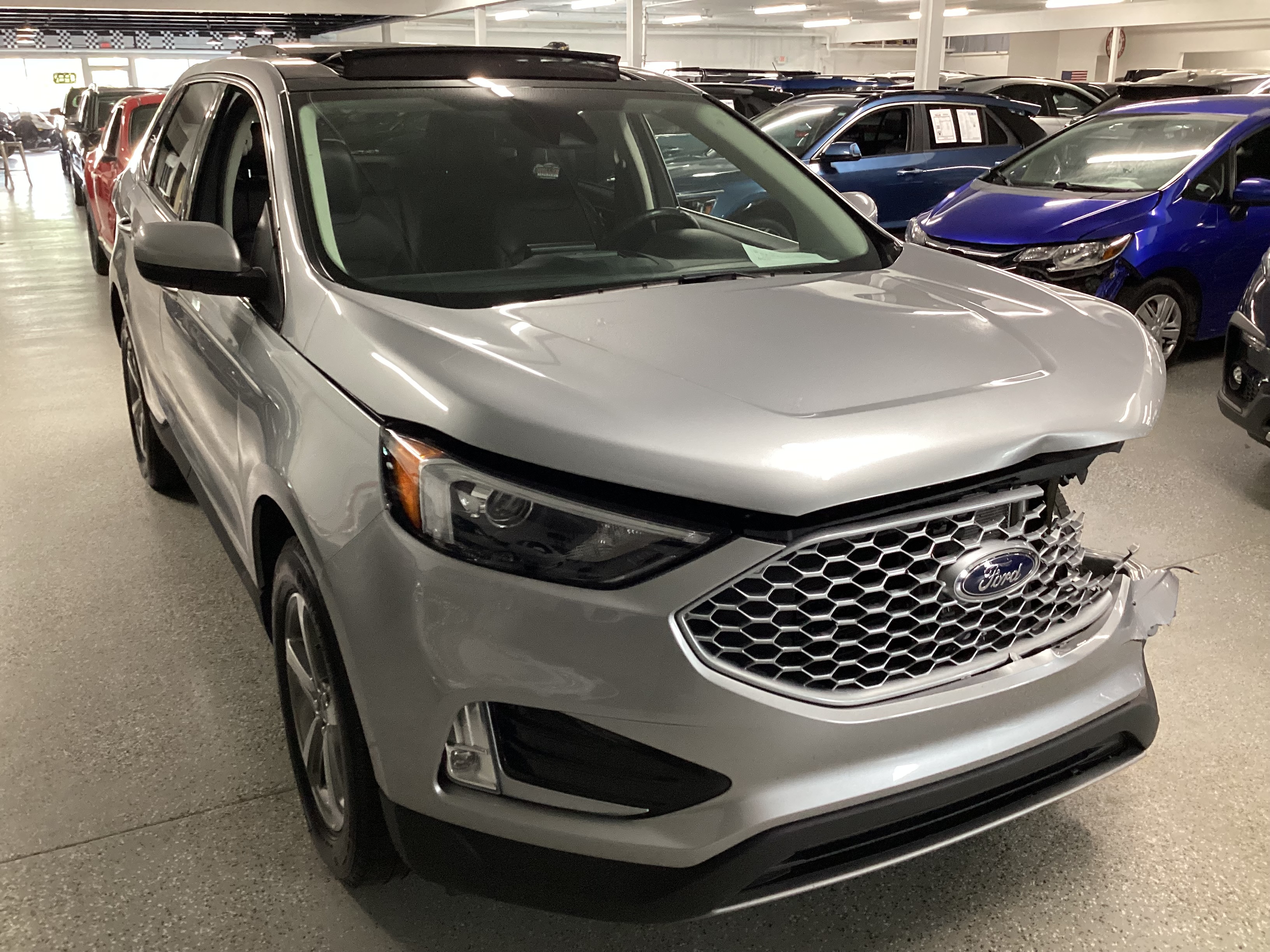 2024 FORD Edge SEL AWD - Image 4