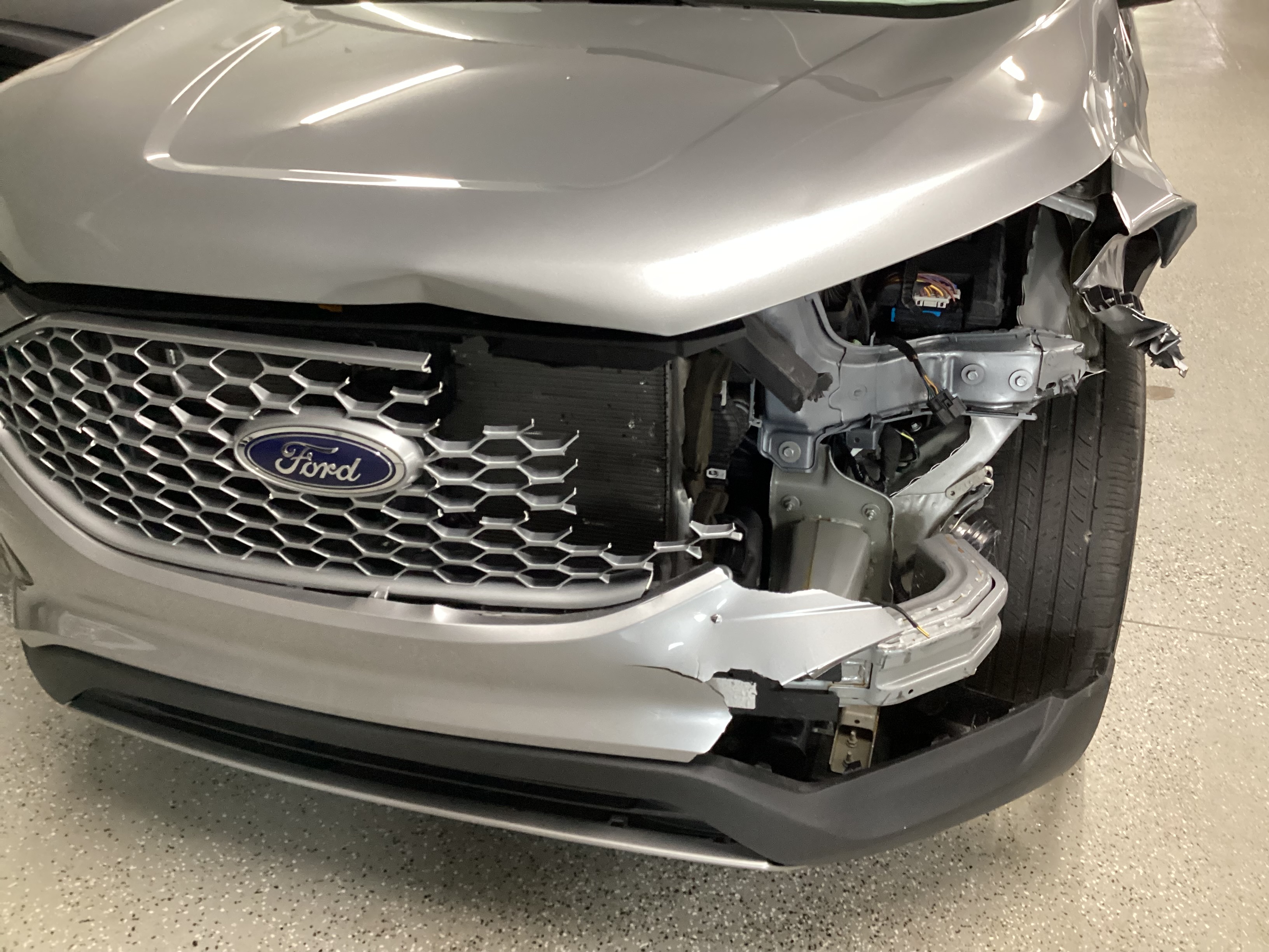 2024 FORD Edge SEL AWD - Image 5