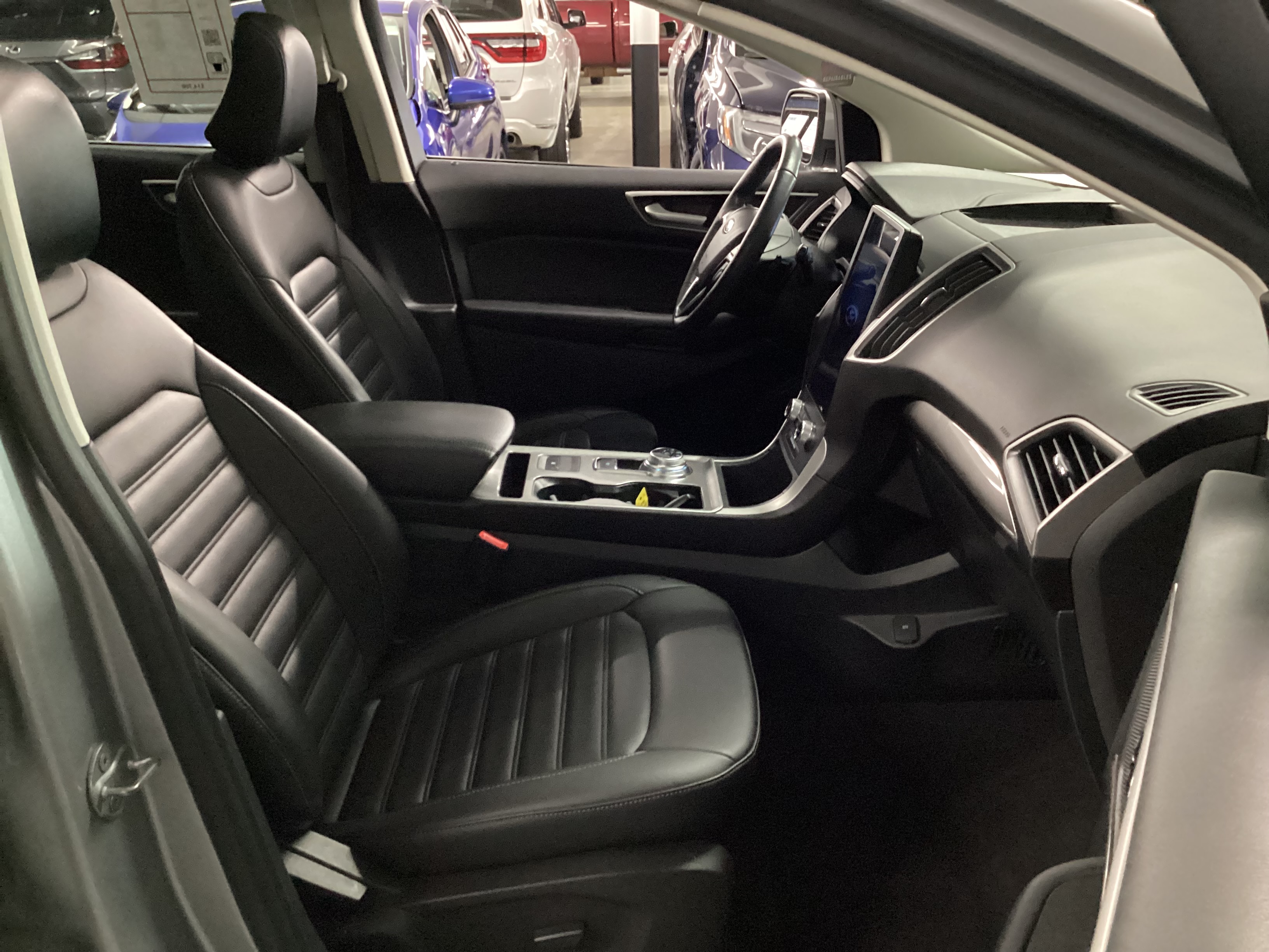 2024 FORD Edge SEL AWD - Image 13