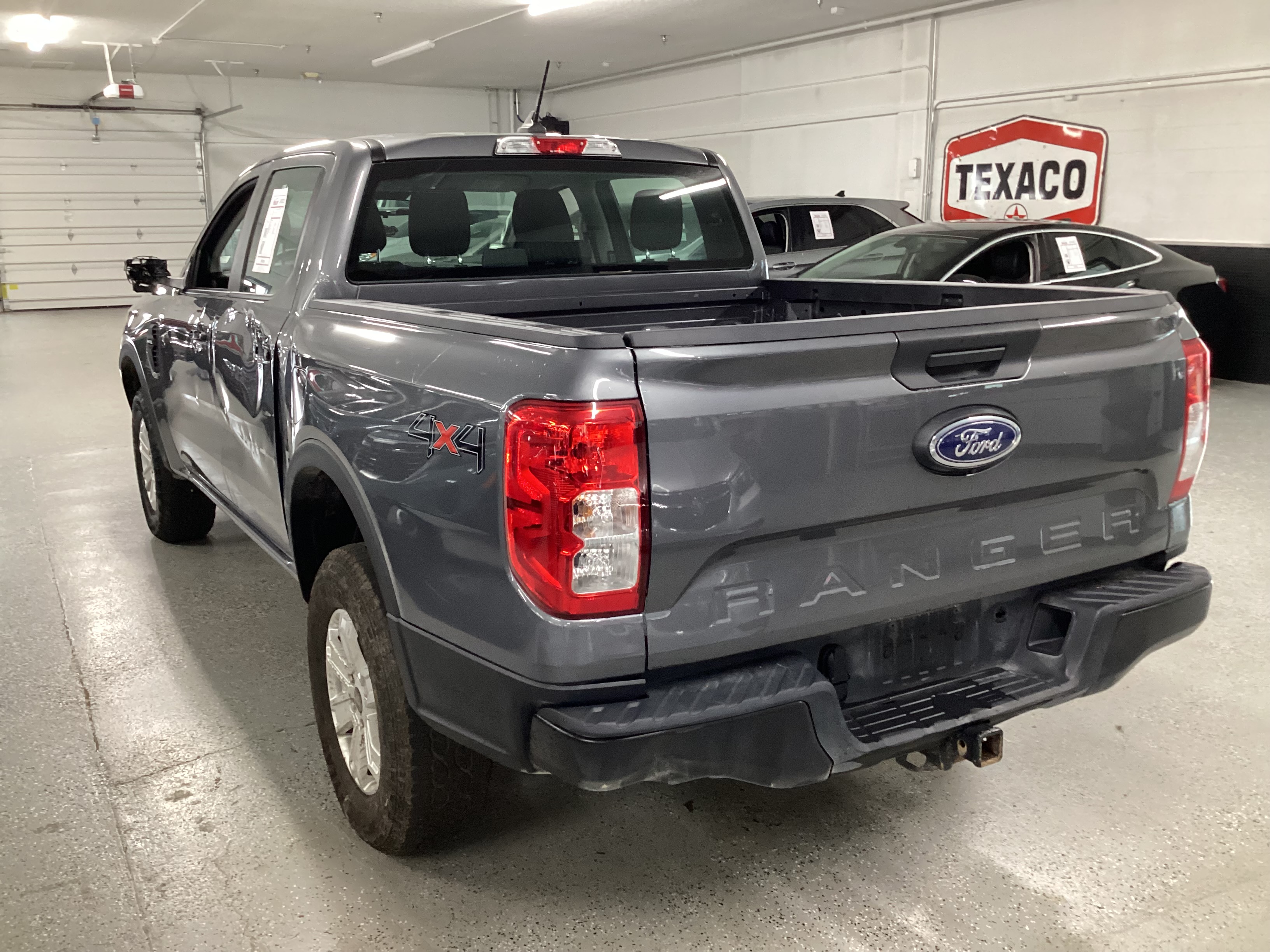 2025 FORD Ranger SuperCrew 4WD XL - Image 2
