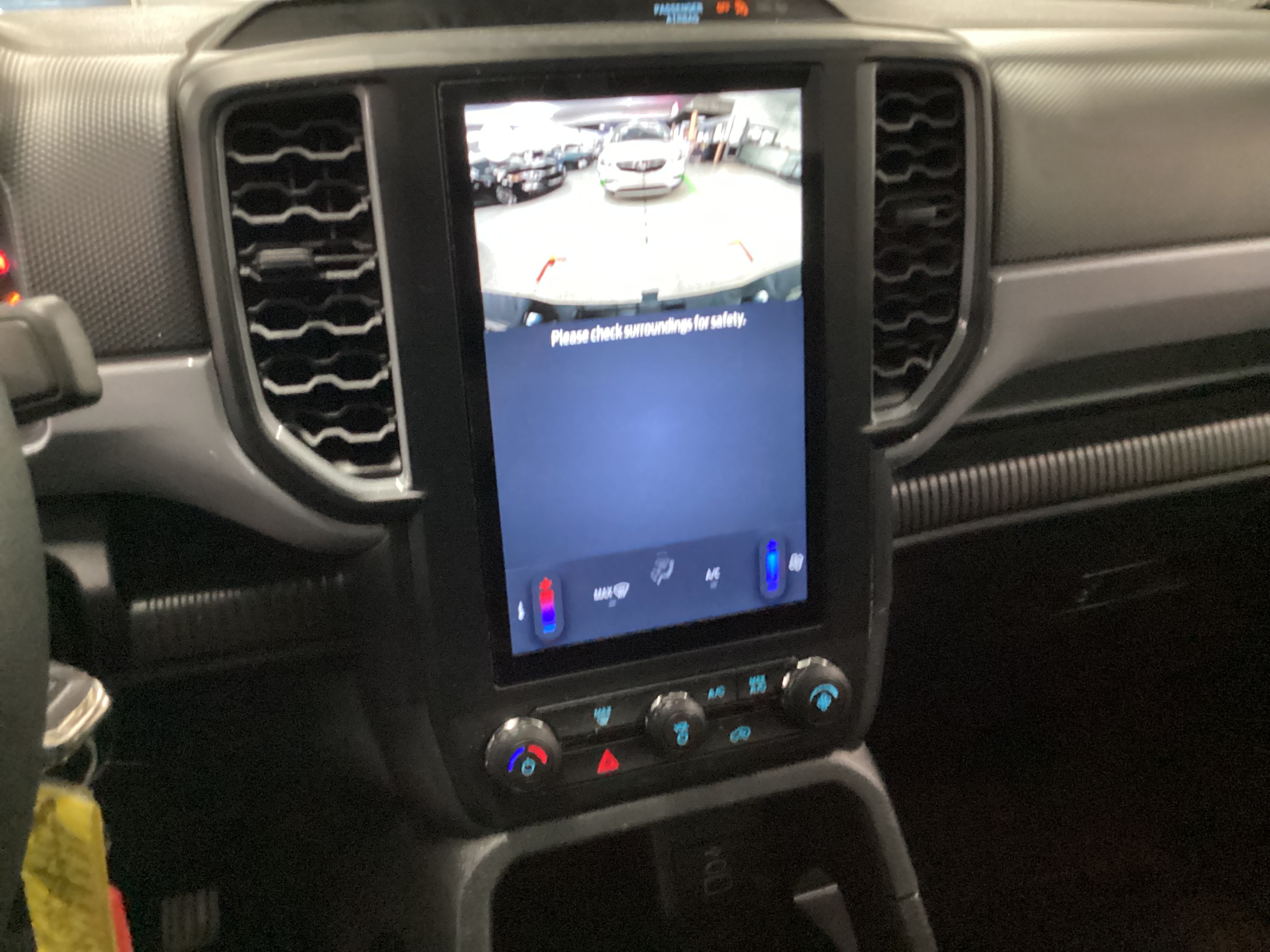 2025 FORD Ranger SuperCrew 4WD XL - Image 15