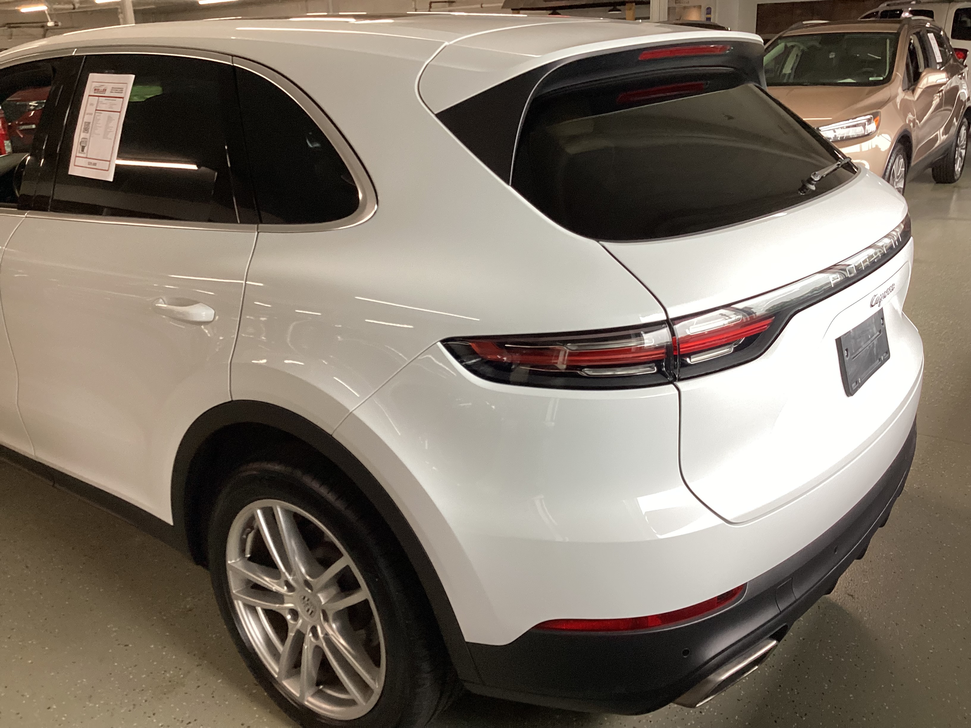 2023 PORSCHE Cayenne AWD - Image 2