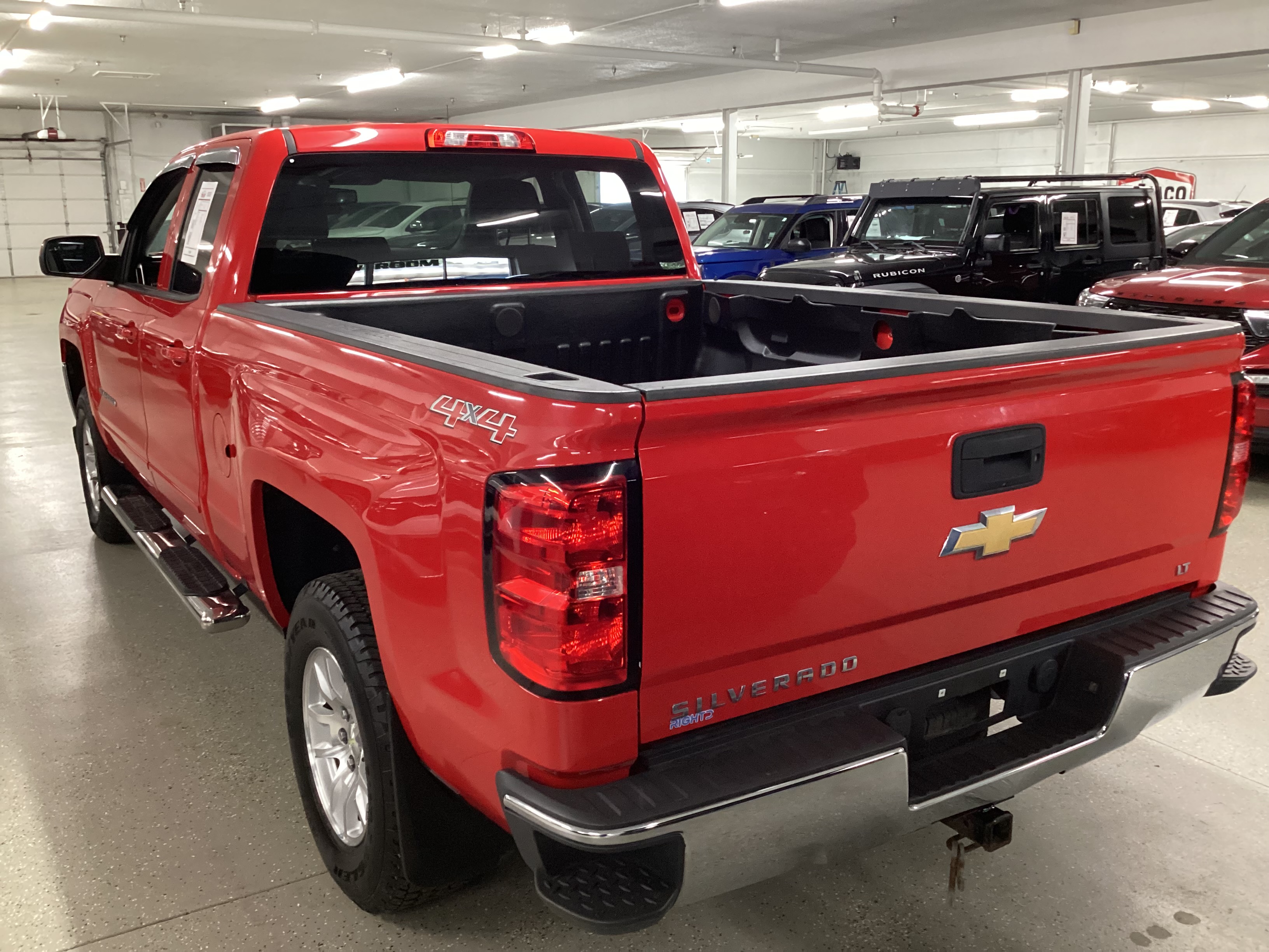 2017 CHEVROLET Silverado 4WD Double Cab LT - Image 2