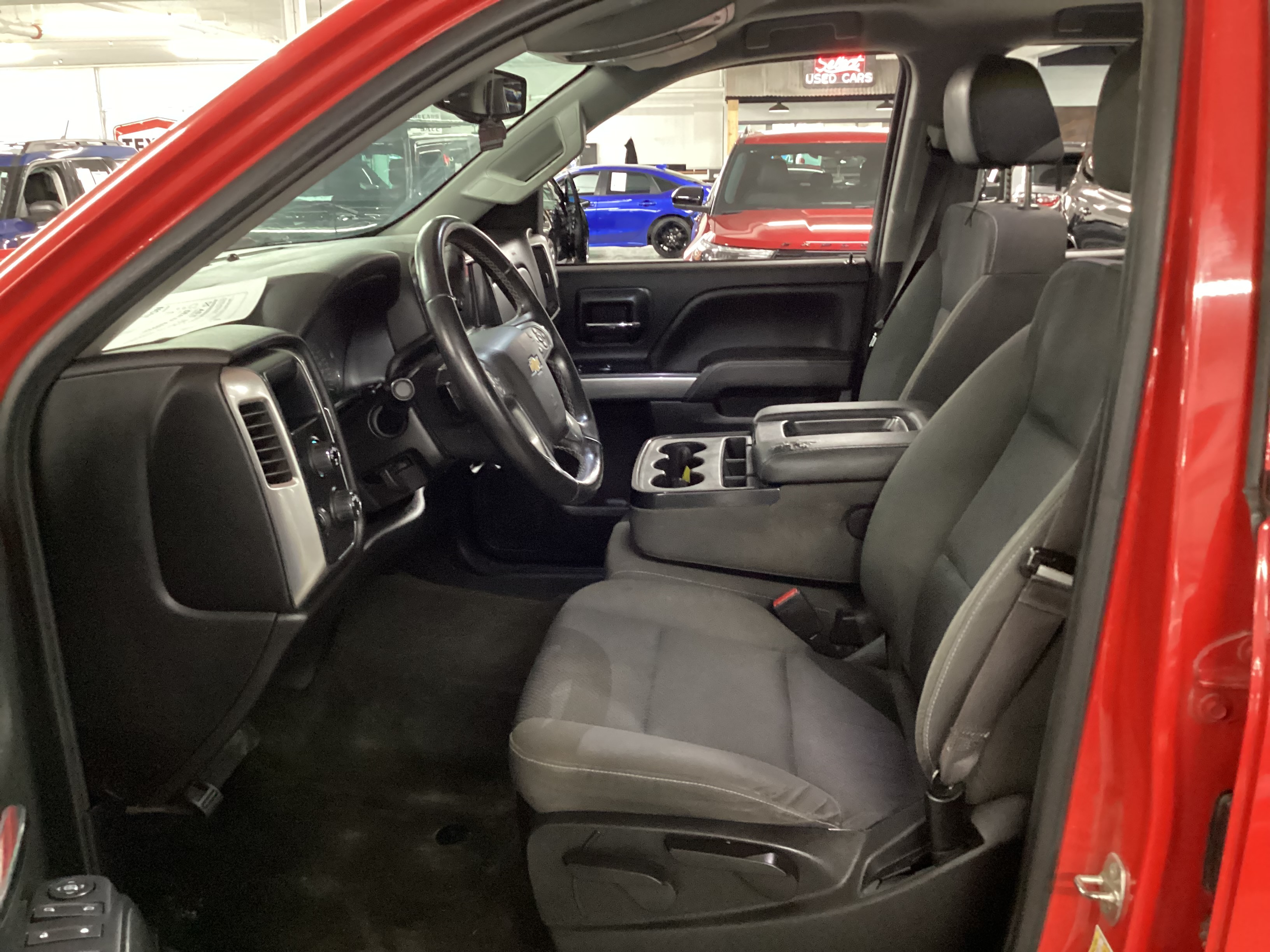 2017 CHEVROLET Silverado 4WD Double Cab LT - Image 6
