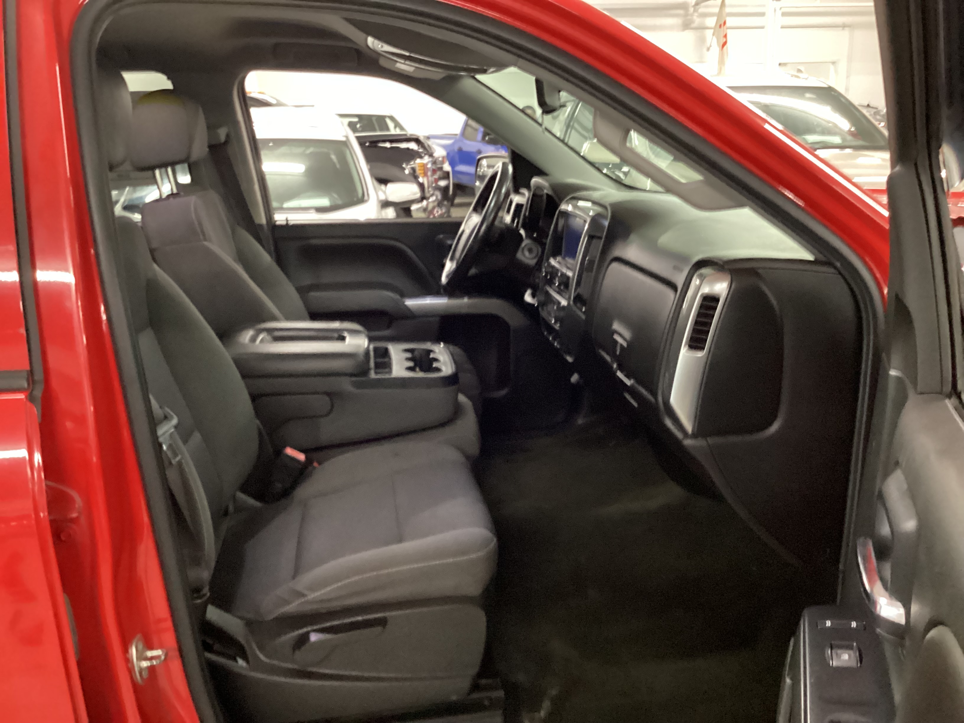 2017 CHEVROLET Silverado 4WD Double Cab LT - Image 12