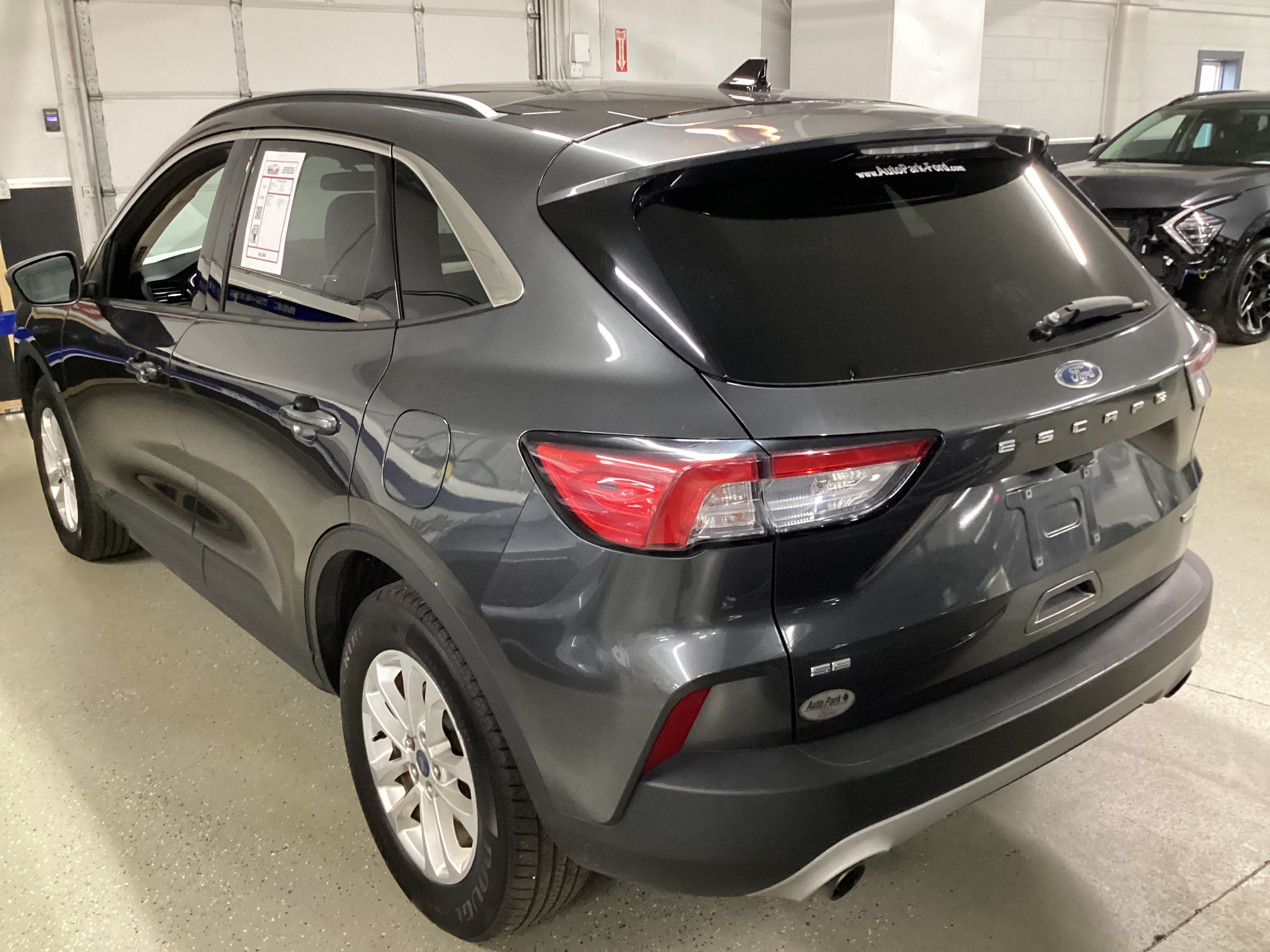 2020 FORD Escape SE AWD - Image 2